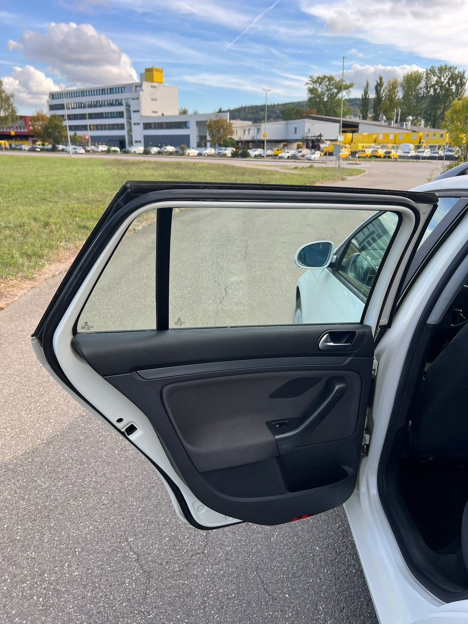 VW Golf Variant 1.4 TSI Comfortline Mit Frisch MFK-image-15
