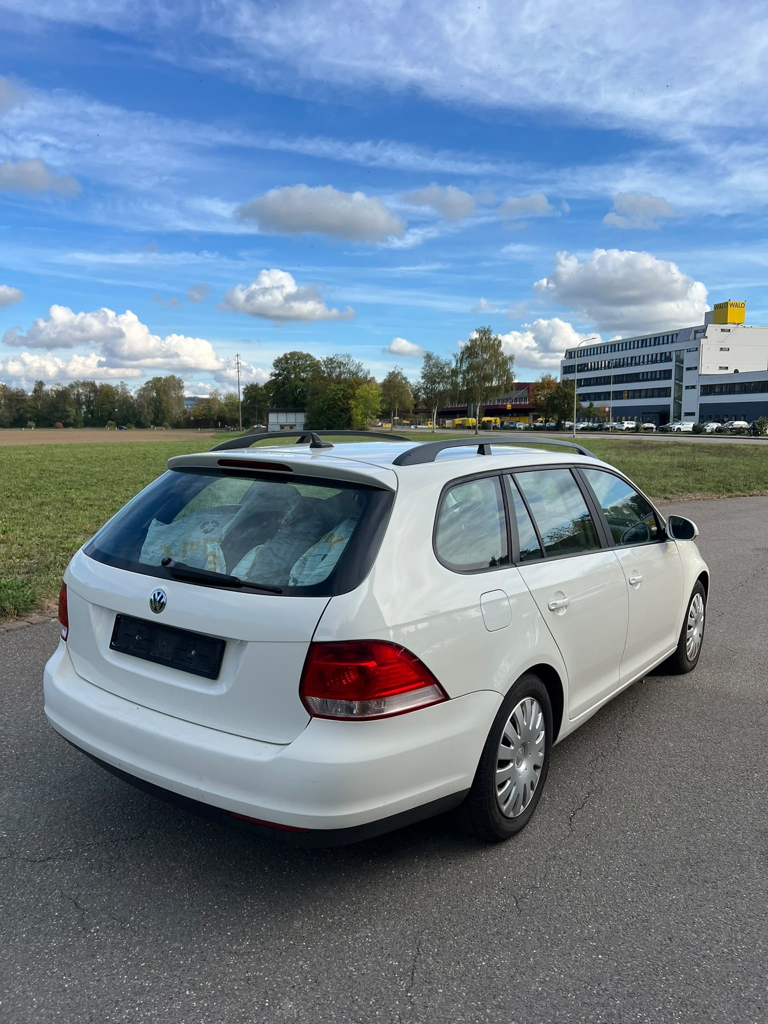 VW Golf Variant 1.4 TSI Comfortline Mit Frisch MFK-image-3