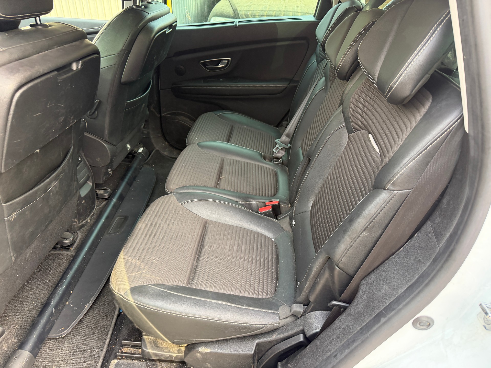 RENAULT Grand Scénic 1.6 dCi Bose-image-4