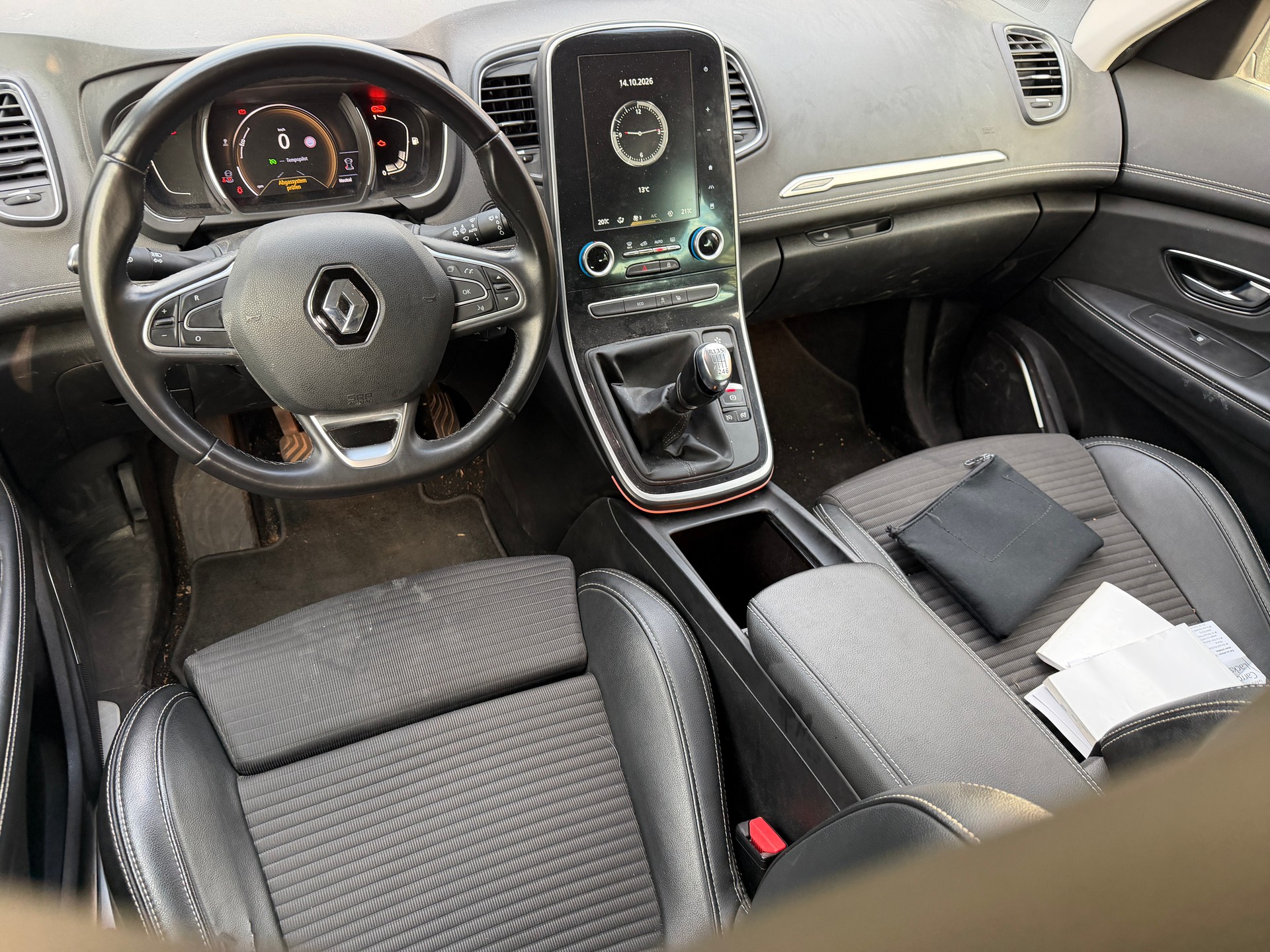RENAULT Grand Scénic 1.6 dCi Bose-image-7