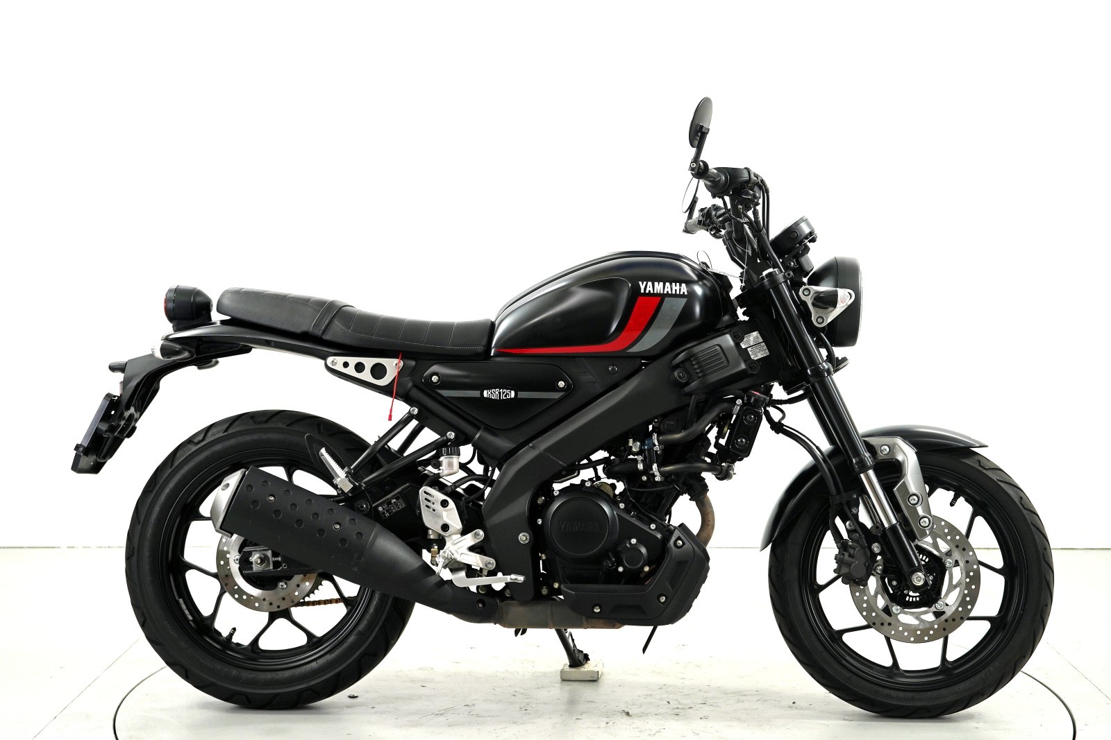 YAMAHA XSR 125 ABS-showroom-element-3