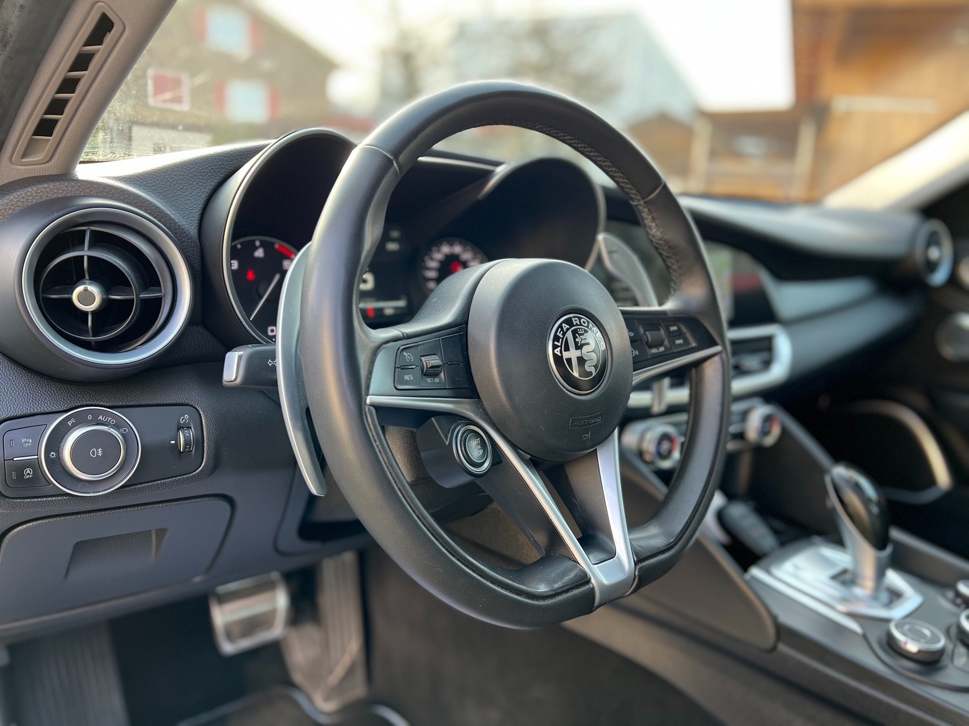 ALFA ROMEO Giulia 2.2 JTDM Super Automatic-image-9