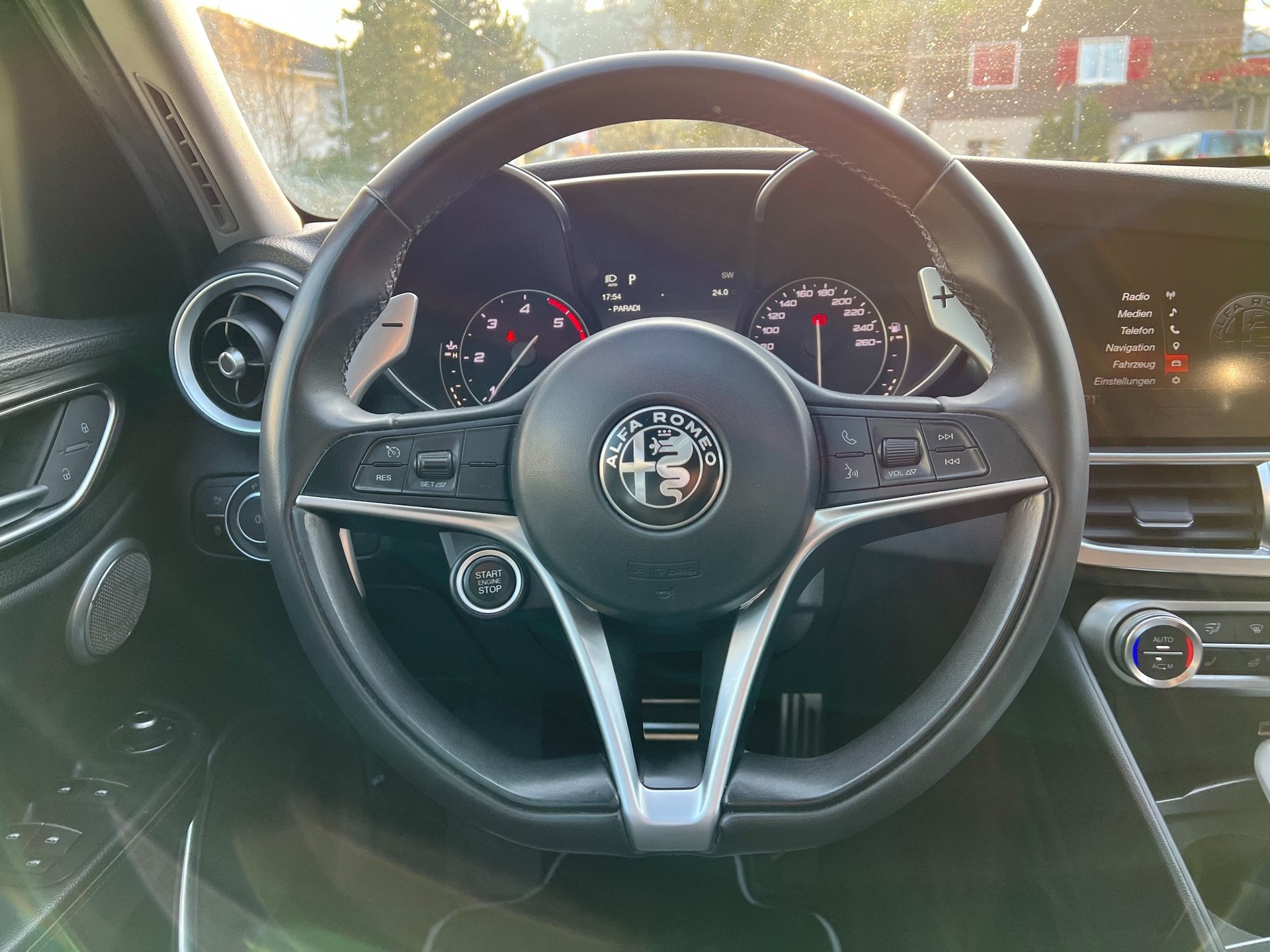 ALFA ROMEO Giulia 2.2 JTDM Super Automatic-image-15
