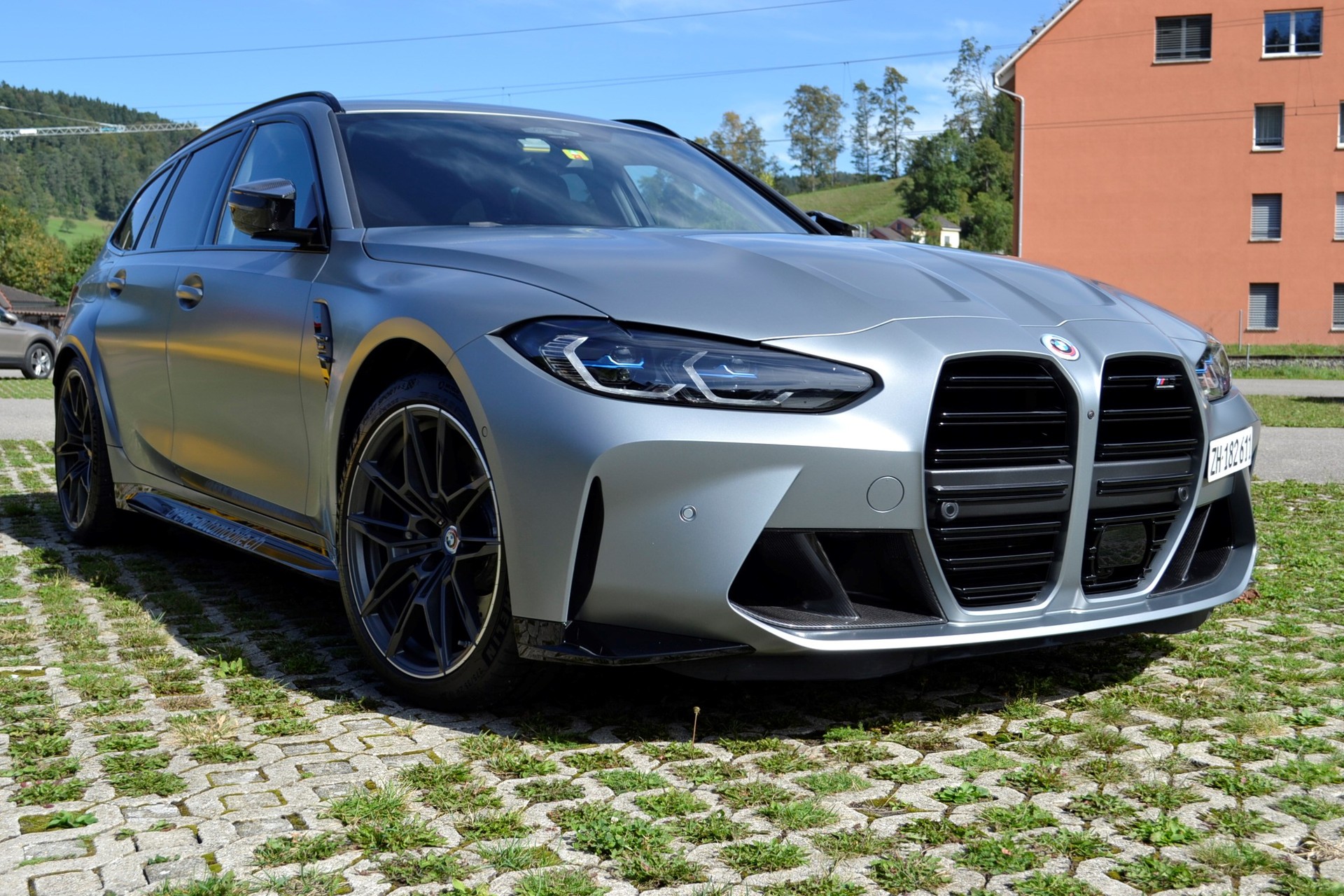 BMW M3 Touring xDrive Competition M-image-1
