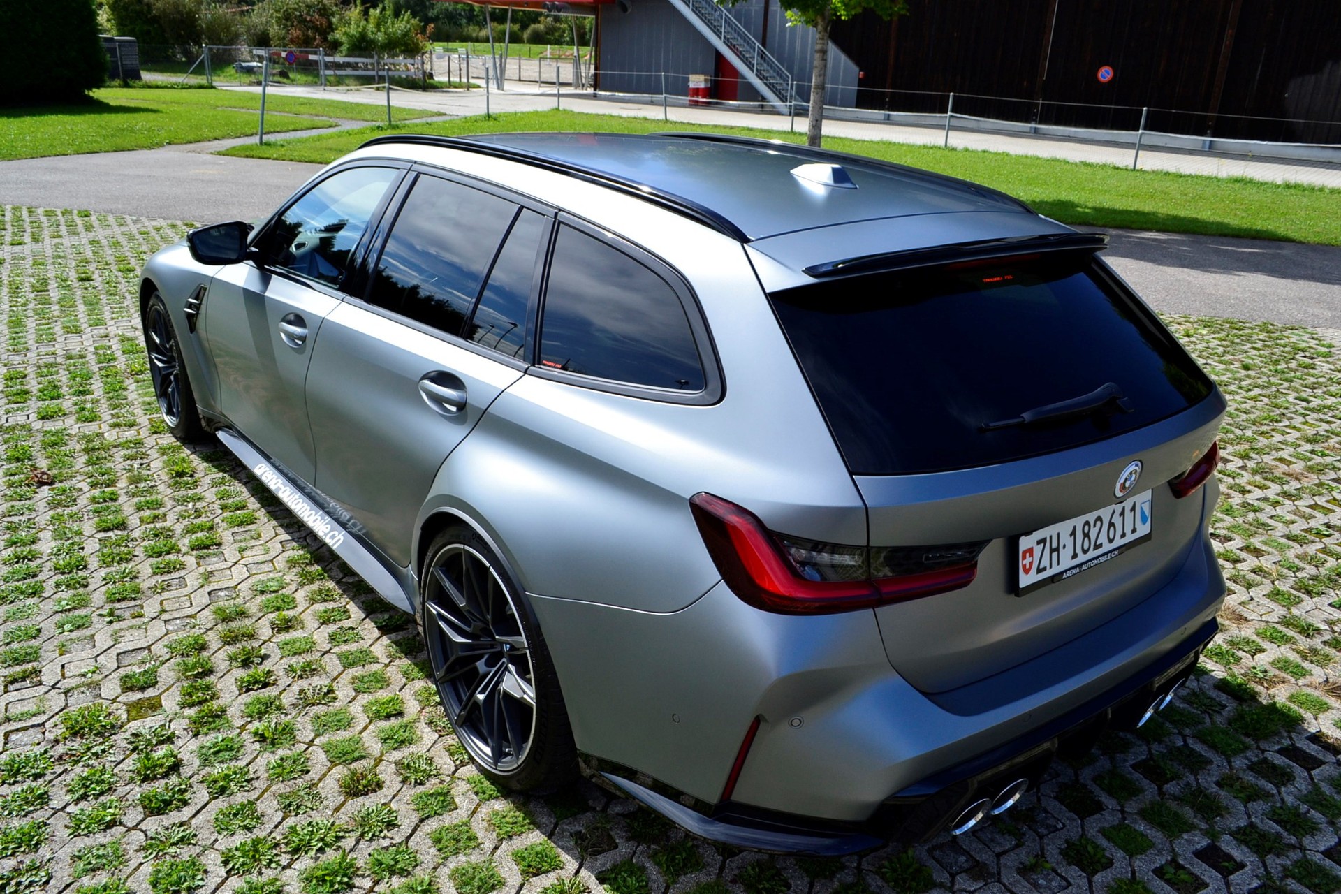BMW M3 Touring xDrive Competition M-image-15