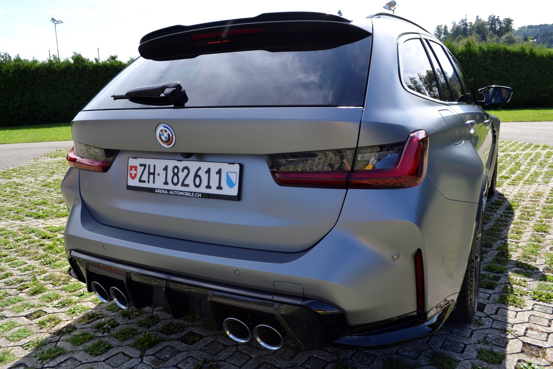 BMW M3 Touring xDrive Competition M-image-8