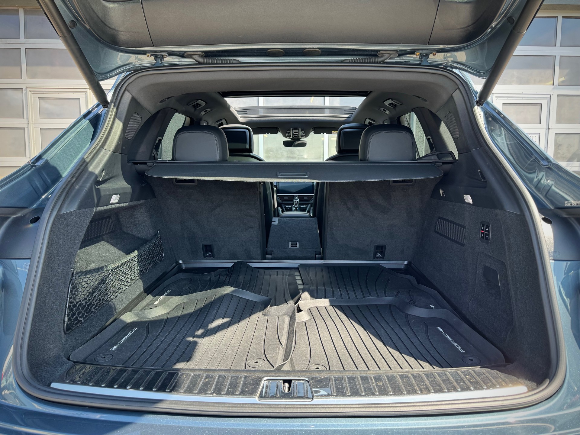 PORSCHE Cayenne - Véhicule Suisse (CH)-image-14