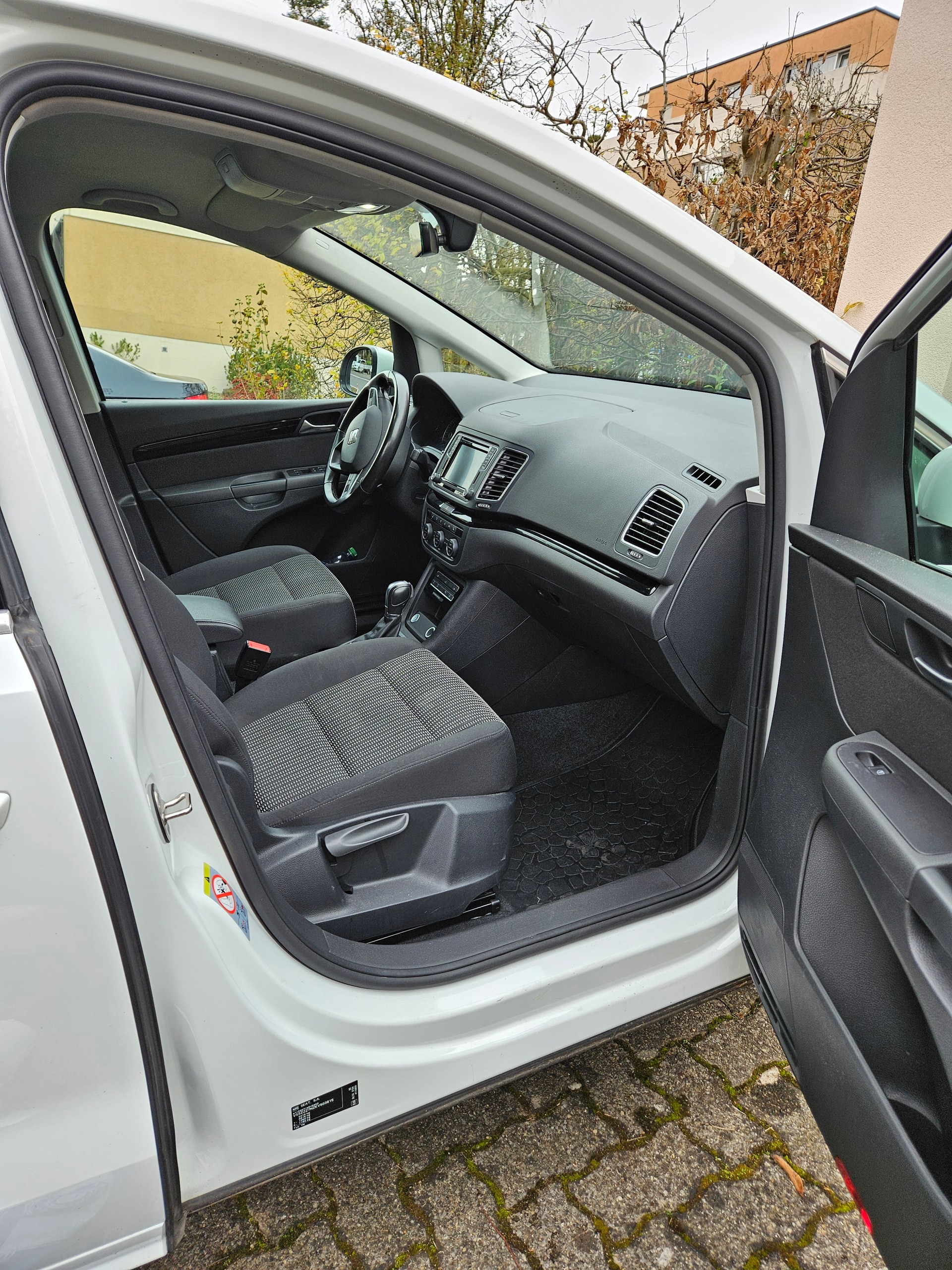 SEAT Alhambra 2.0 TDI DSG Style-image-6
