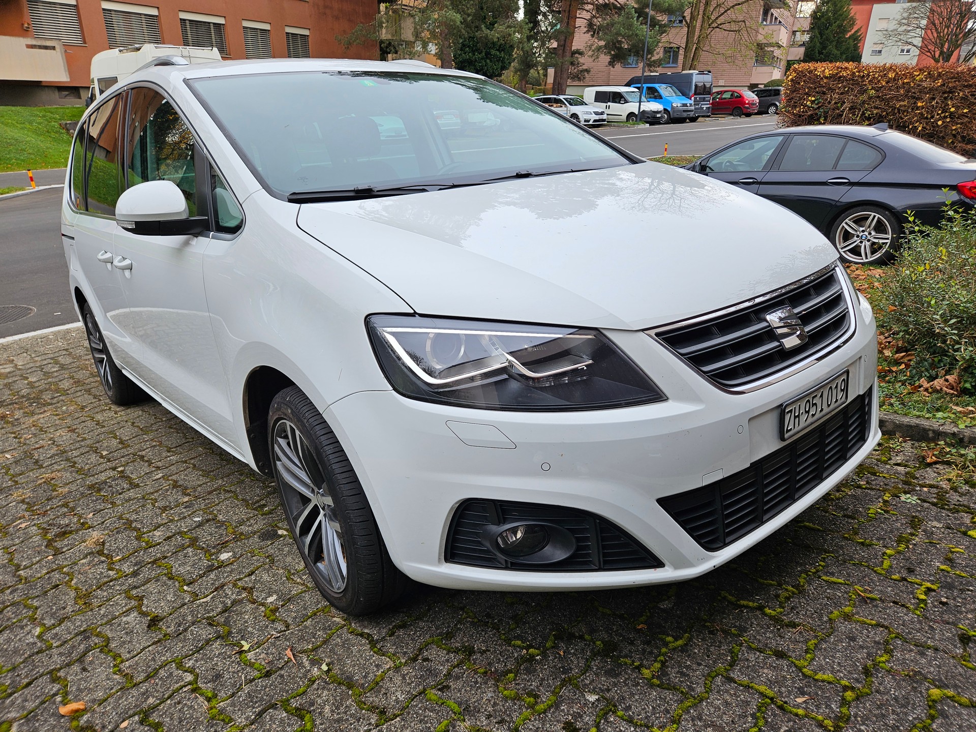 SEAT Alhambra 2.0 TDI DSG Style-image-1