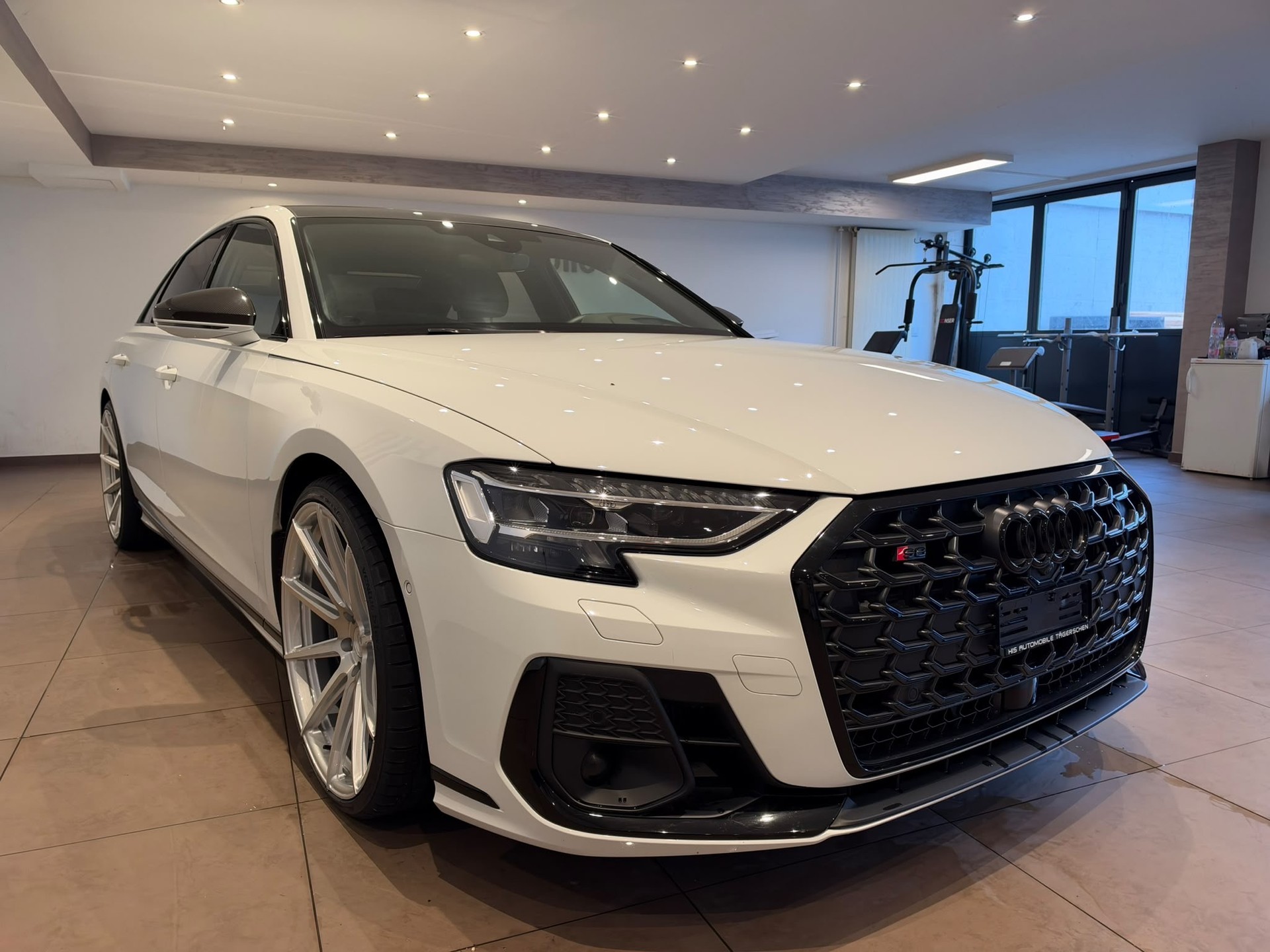 AUDI S8 4.0 V8 TFSI quattro T-Tronic-showroom-element-3