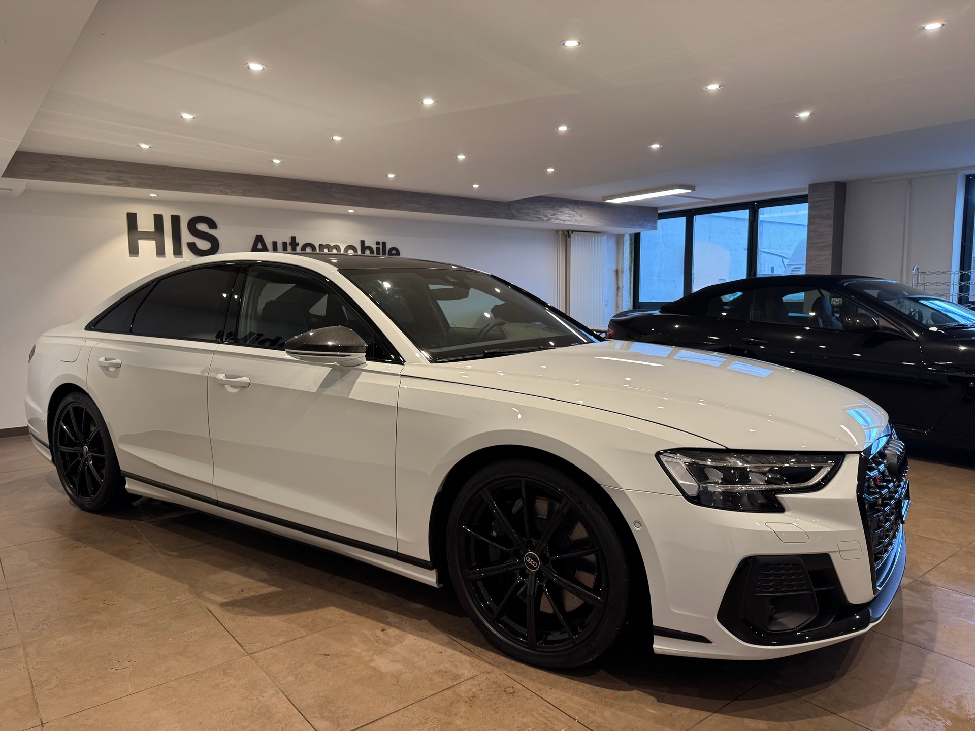 AUDI S8 4.0 V8 TFSI quattro T-Tronic-image-4