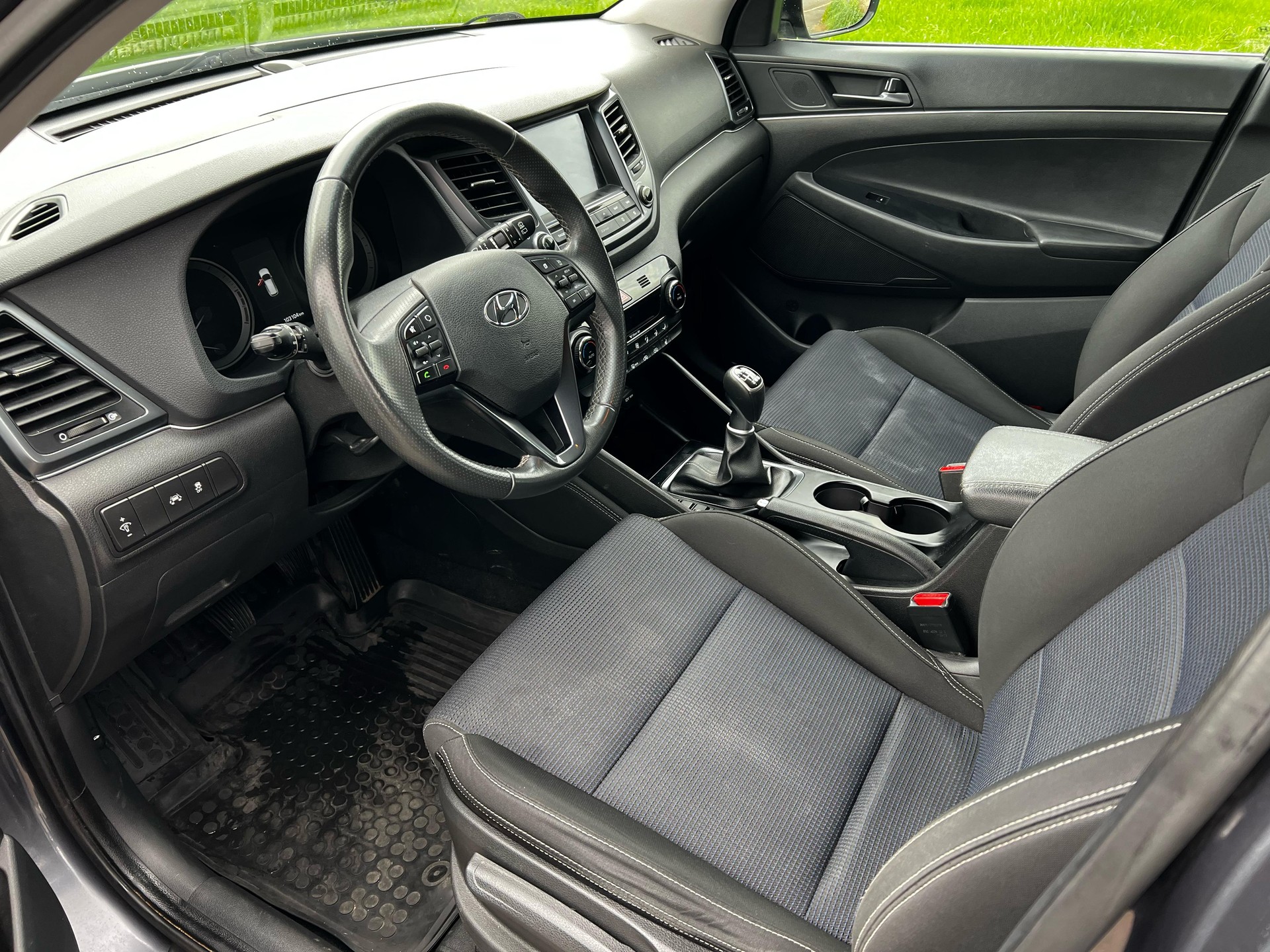 HYUNDAI Tucson ix 35 1.7 CRDI Origo 2WD-image-8