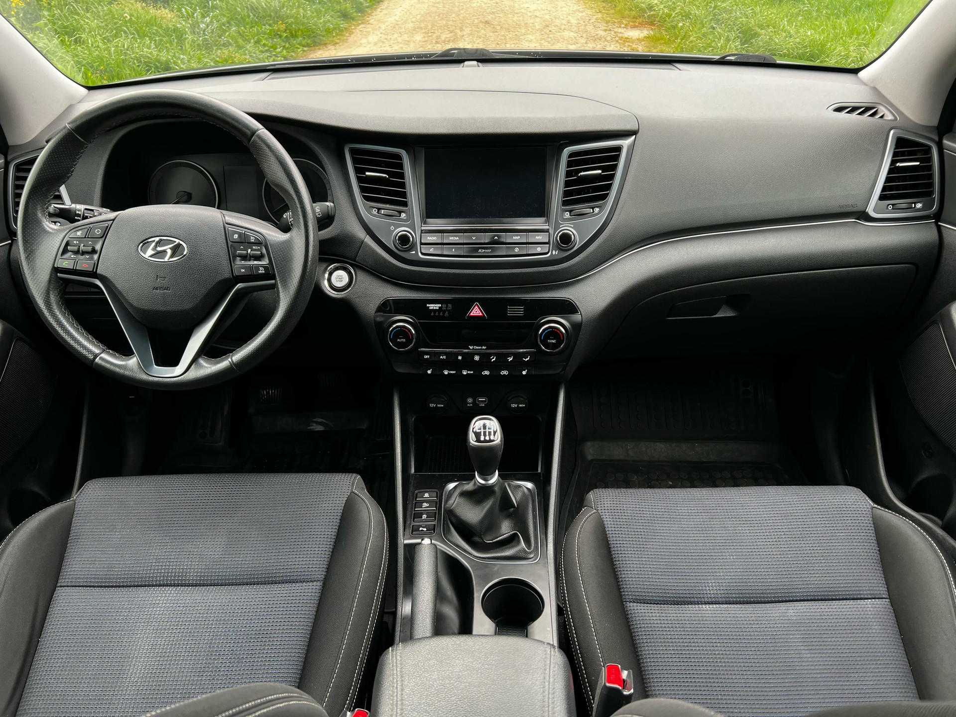 HYUNDAI Tucson ix 35 1.7 CRDI Origo 2WD-image-9