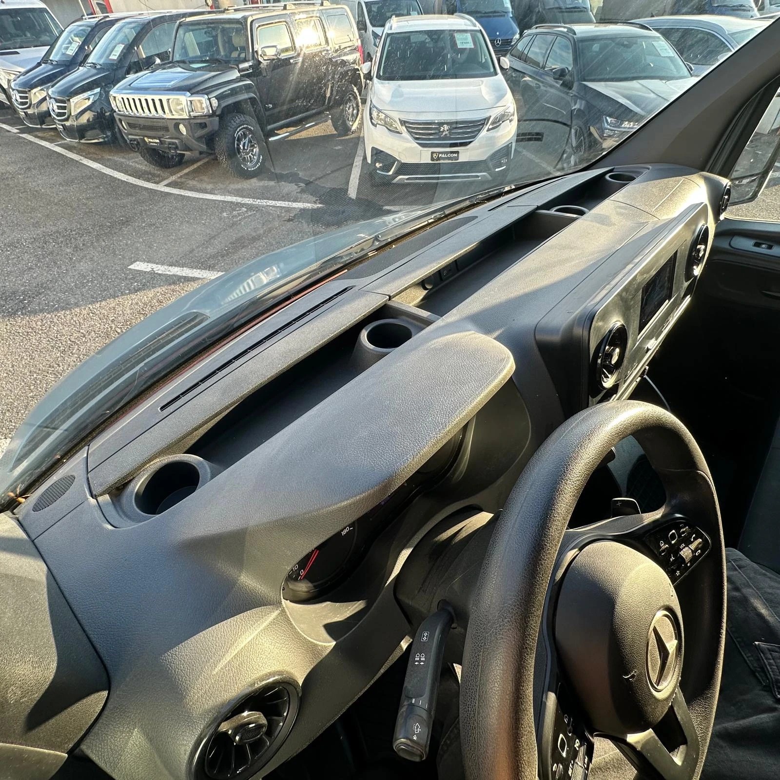 MERCEDES-BENZ Sprinter 214 CDI Standard 9G-TRONIC FWD-image-27