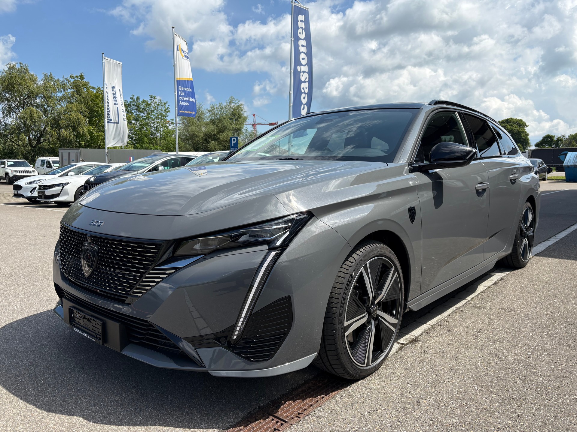 PEUGEOT 308 SW 1.6 PHEV 225 GT-image-1