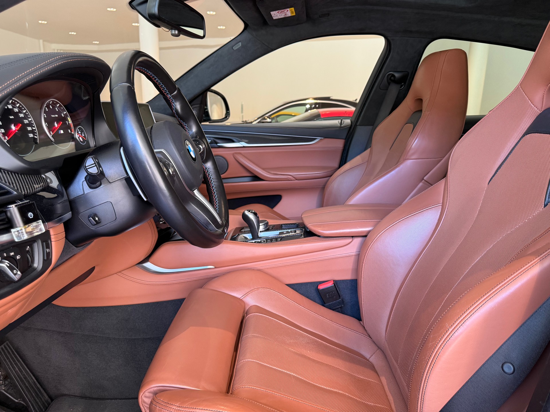 BMW X6M Edition Black Fire Steptronic-image-10
