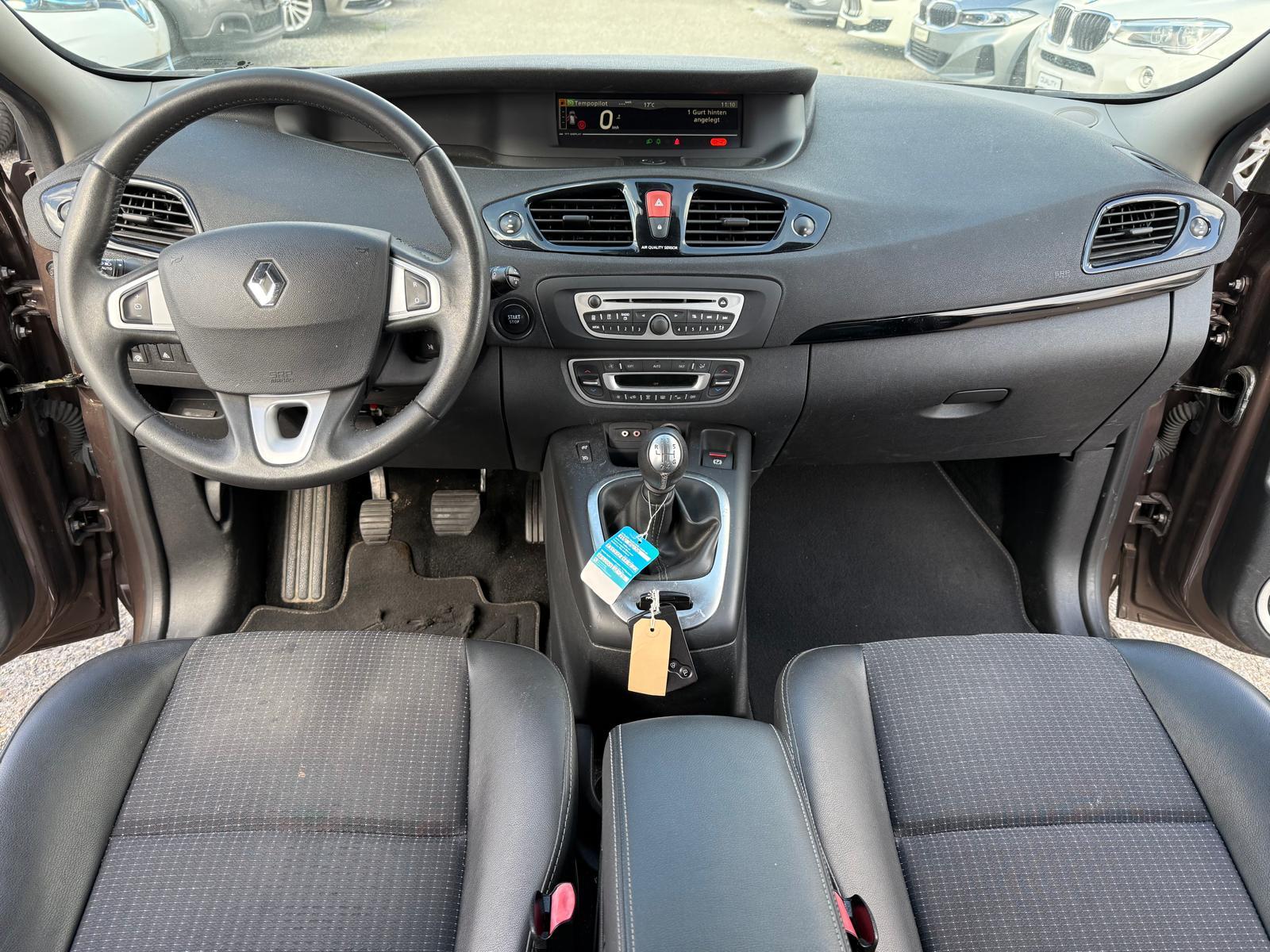 RENAULT Grand Scénic 1.4 TCe 130 Expression 5P-image-9