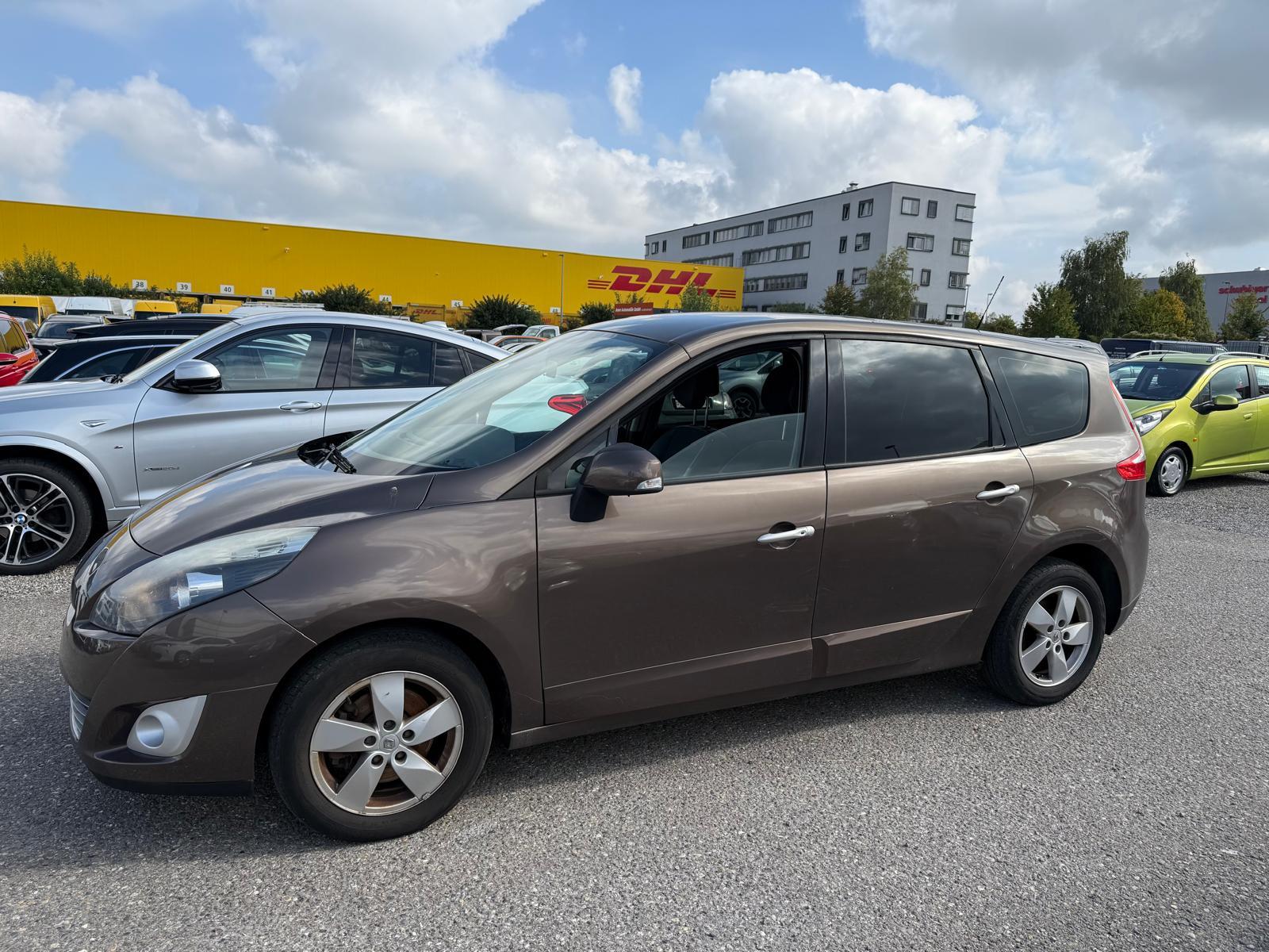 RENAULT Grand Scénic 1.4 TCe 130 Expression 5P-image-6