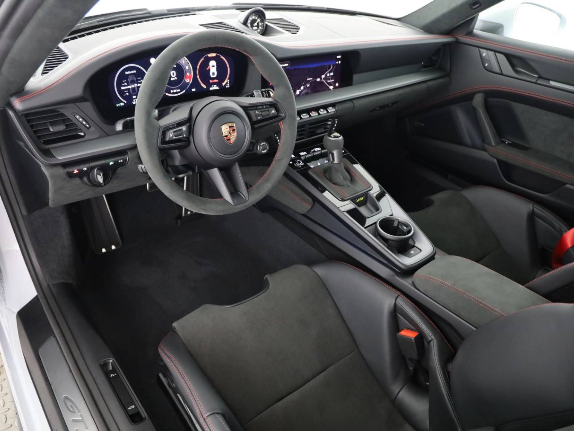 PORSCHE 911 GT3-image-10