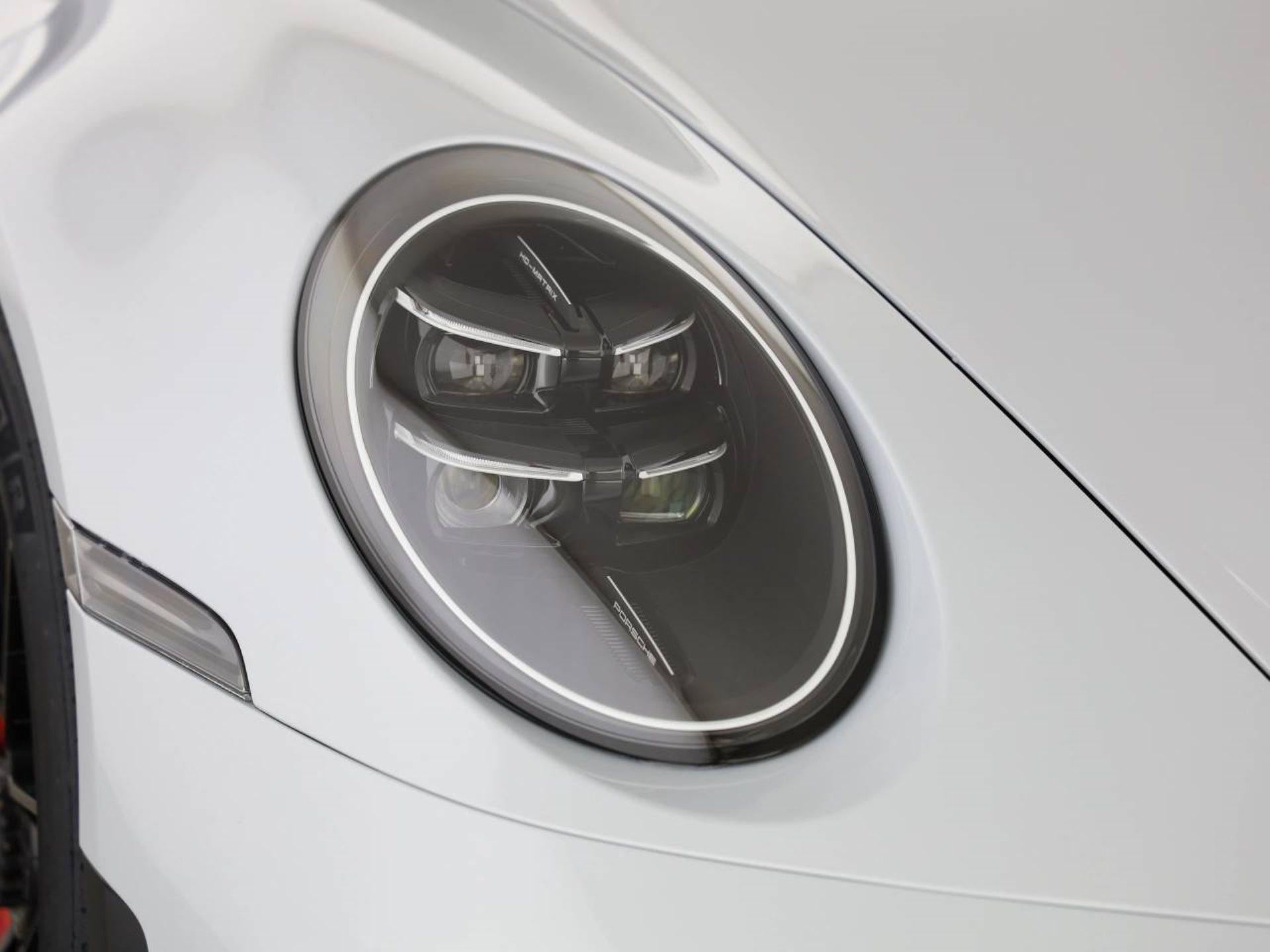 PORSCHE 911 GT3-image-9
