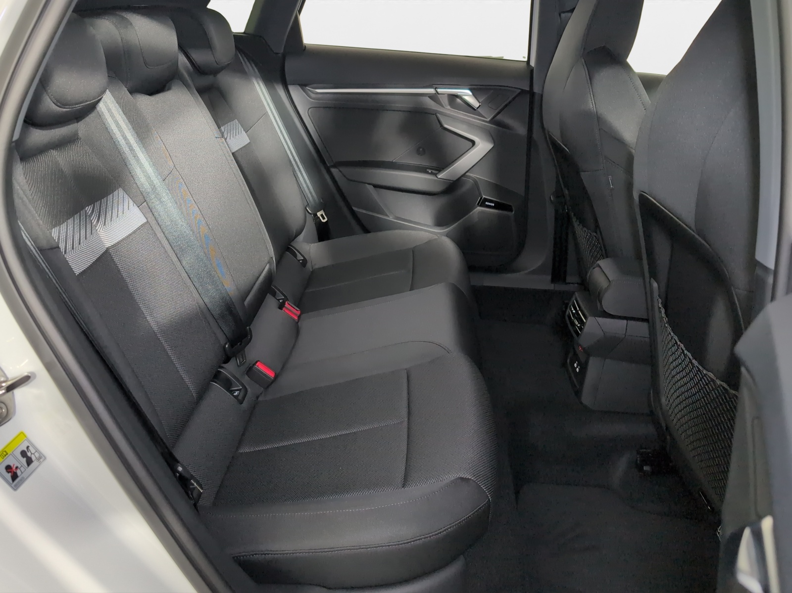 AUDI A3 Sportback TFSI 110 kW Attraction S tronic-image-7