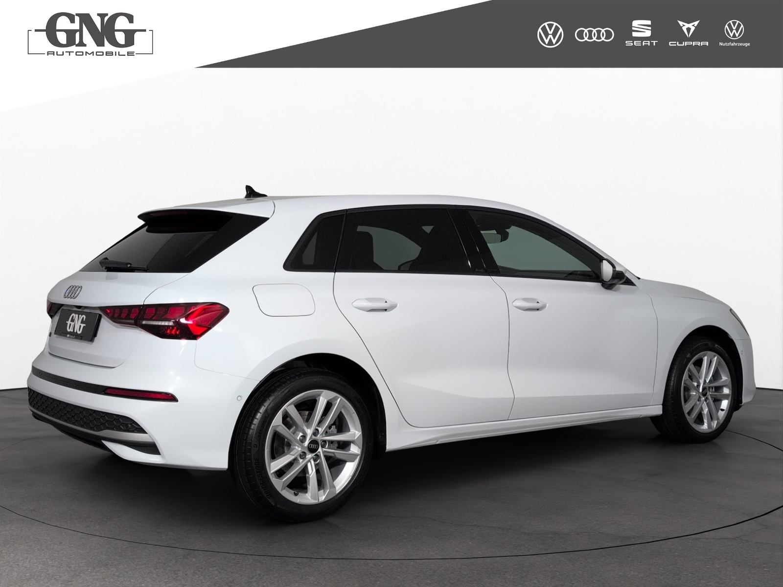 AUDI A3 Sportback TFSI 110 kW Attraction S tronic-image-2