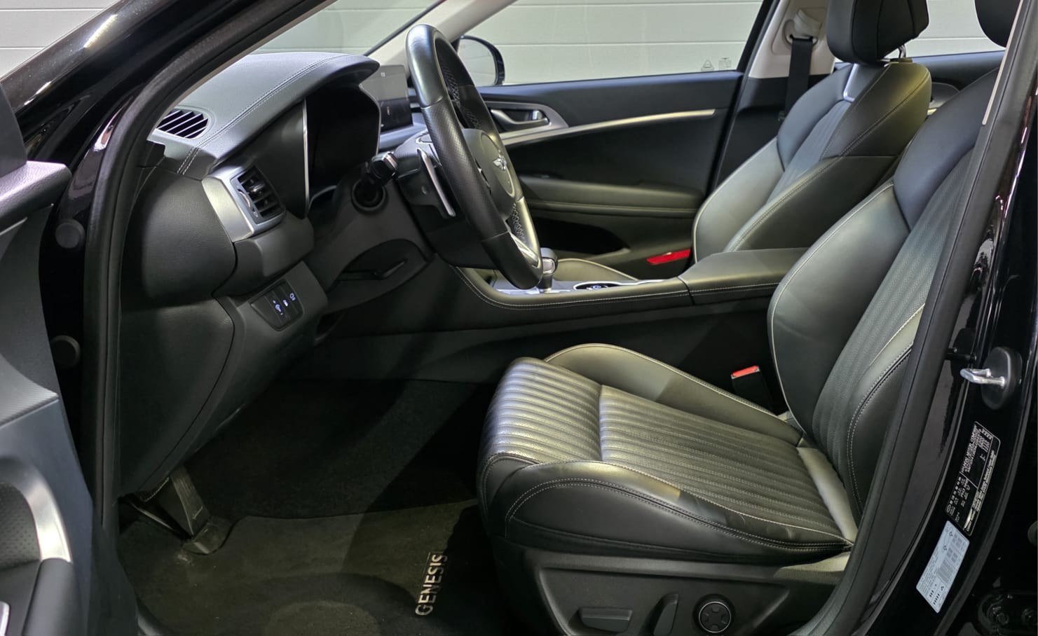 GENESIS G70 2.2 CRDI Luxury AT8 AWD-image-11