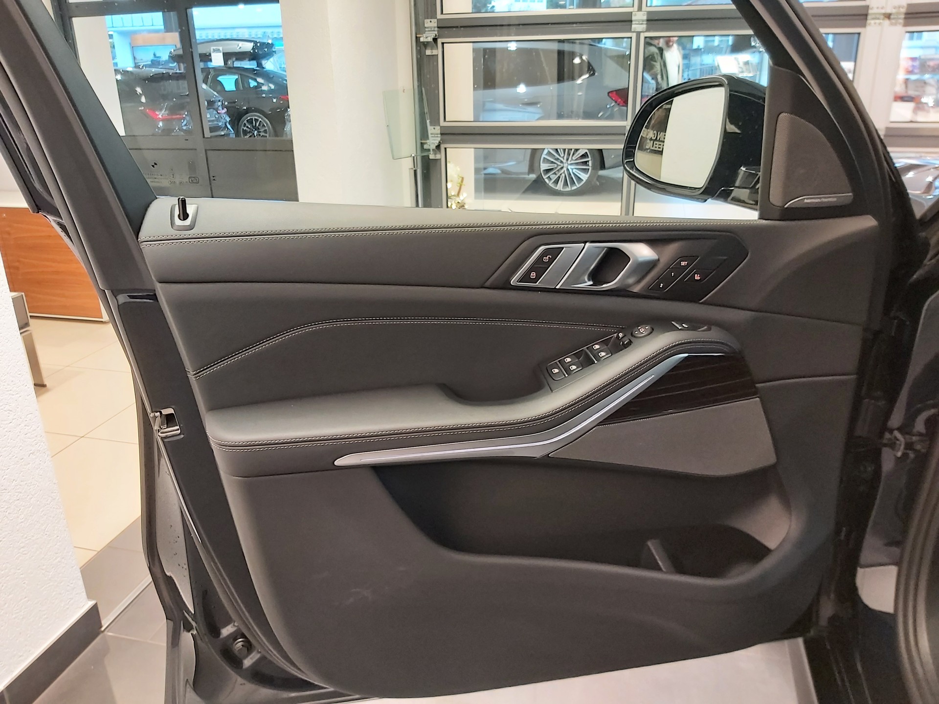 BMW X5 30d xDrive M Sport-image-16