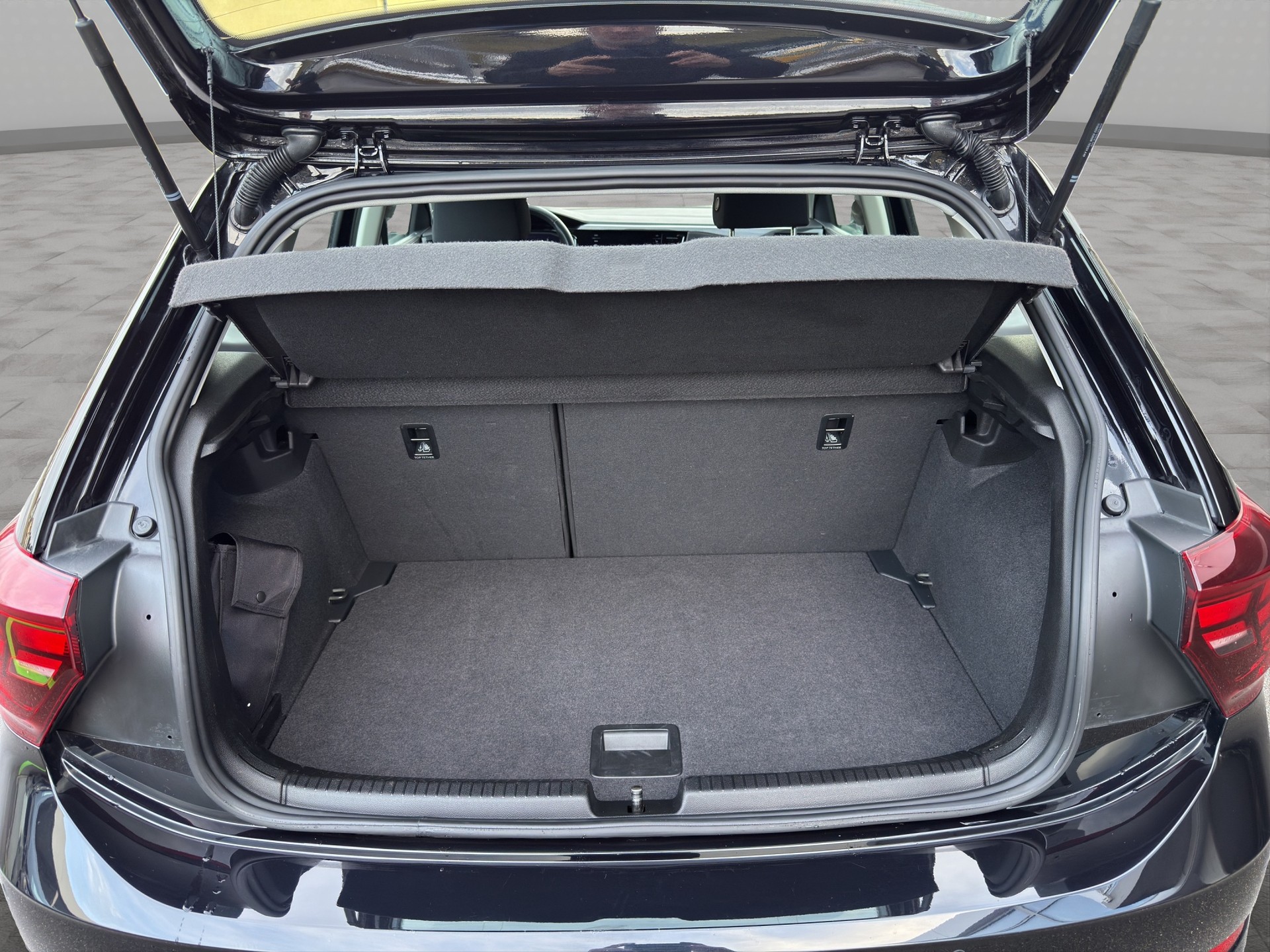 VW Polo 1.0 TSI Life DSG-image-19