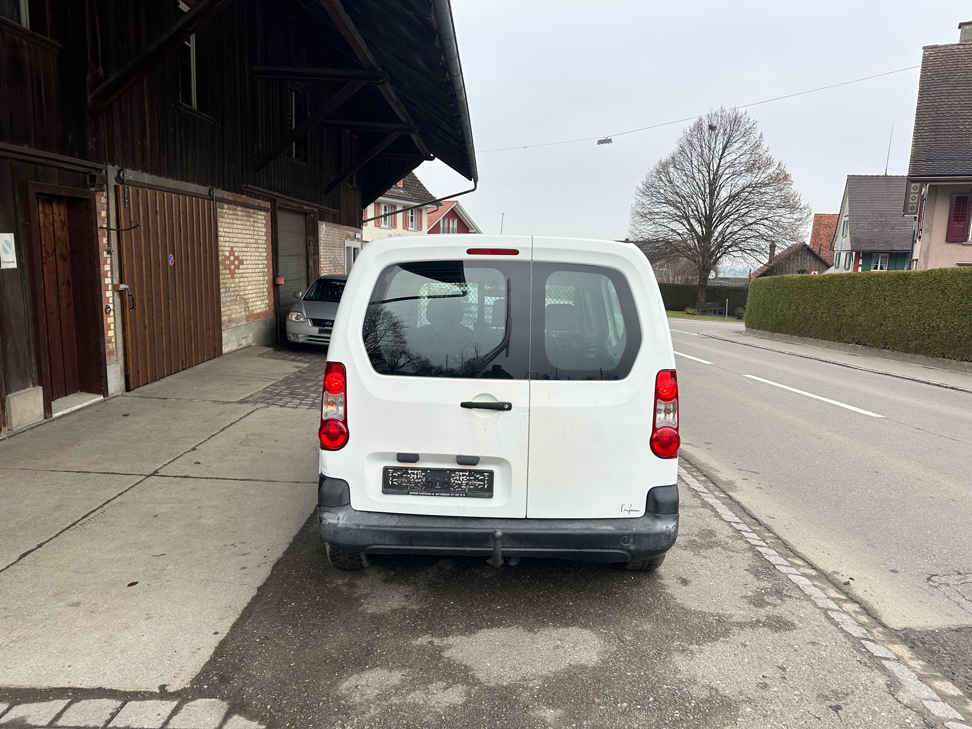 PEUGEOT Partner 1.6 VTi Urban-image-4