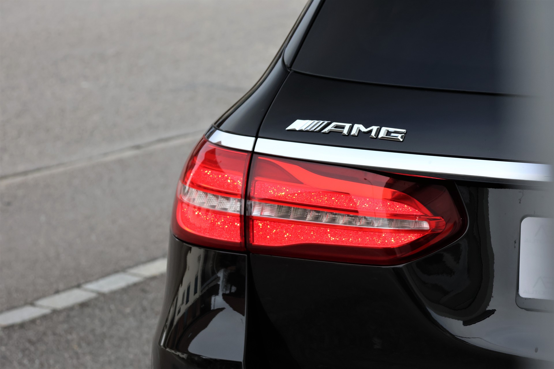 MERCEDES-BENZ E 63 AMG S 4 Matic 9G-Tronic (CH)-image-4