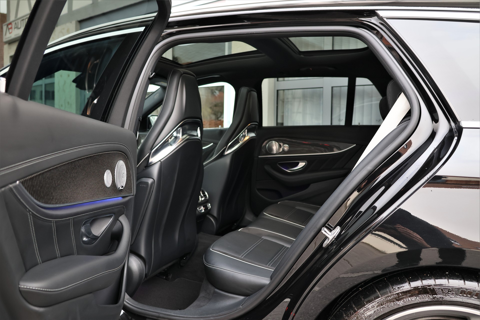 MERCEDES-BENZ E 63 AMG S 4 Matic 9G-Tronic (CH)-image-12