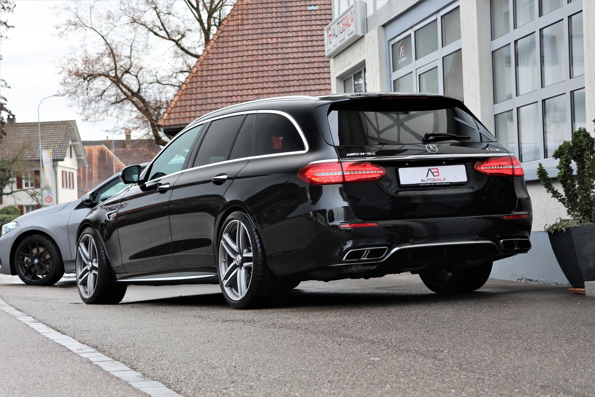MERCEDES-BENZ E 63 AMG S 4 Matic 9G-Tronic (CH)-image-2
