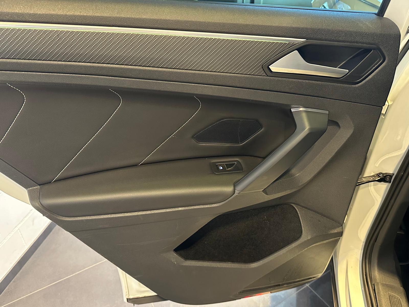 VW Tiguan 2.0TSI R-Line 4Motion DSG-image-26