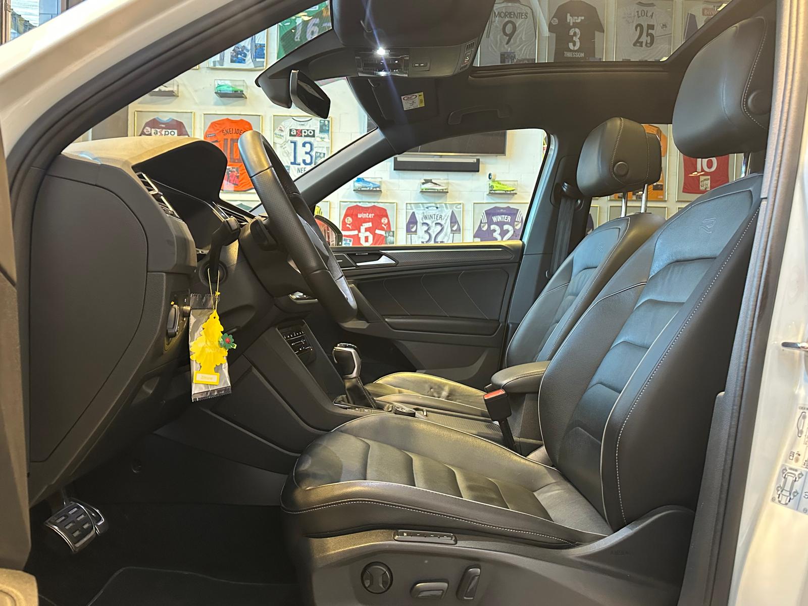 VW Tiguan 2.0TSI R-Line 4Motion DSG-image-12
