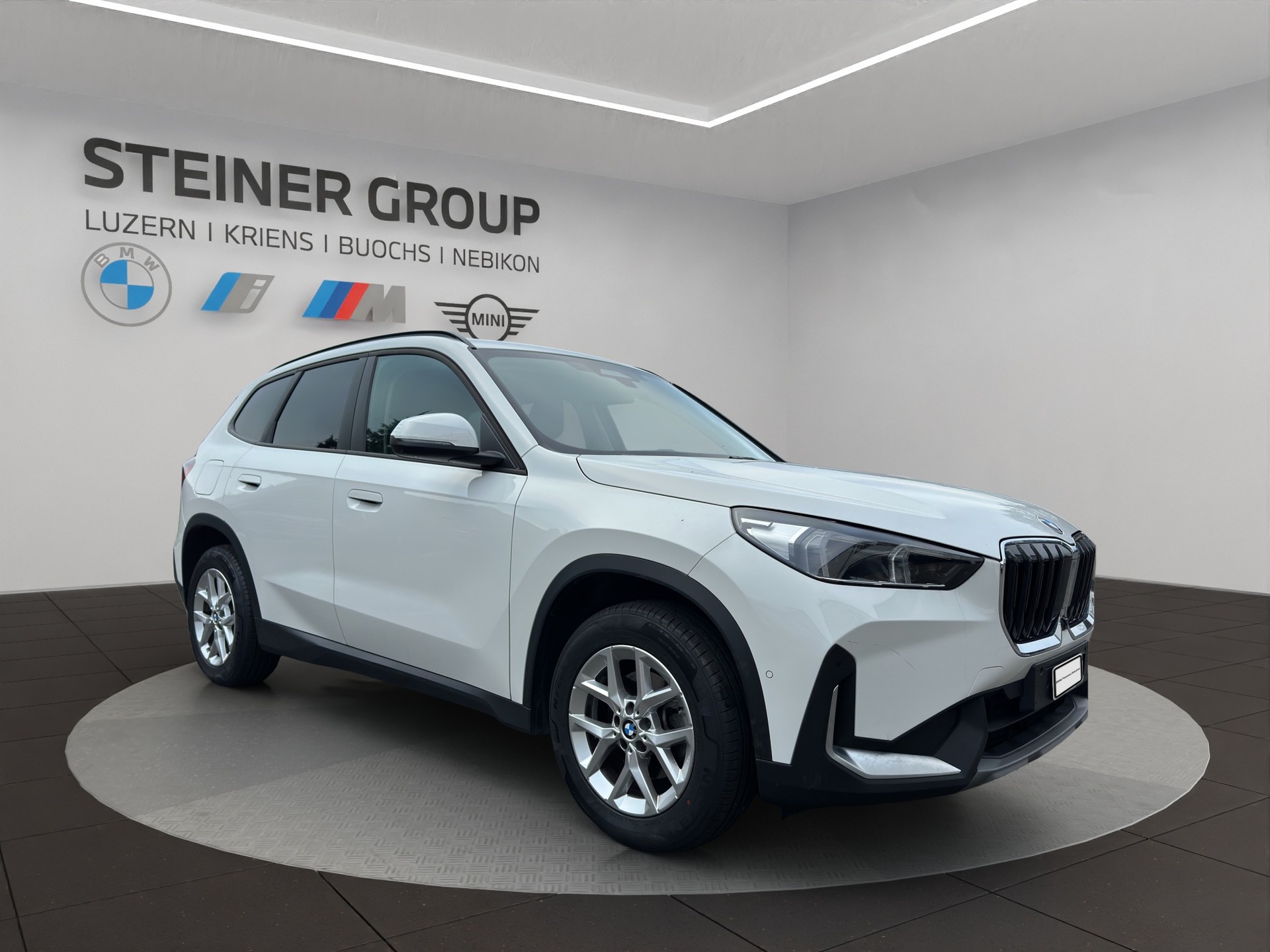 BMW X1 xDrive 20d 48V-image-2