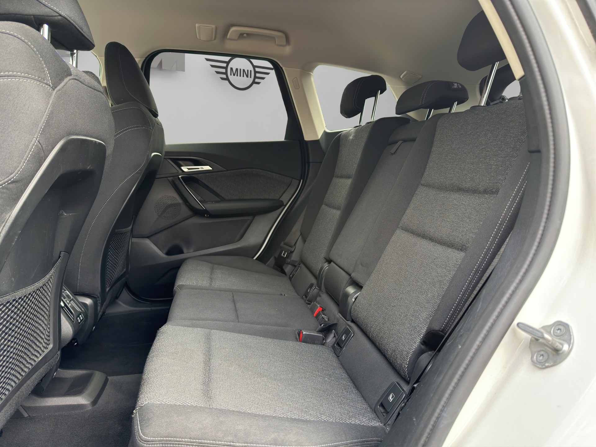 BMW X1 xDrive 20d 48V-image-17