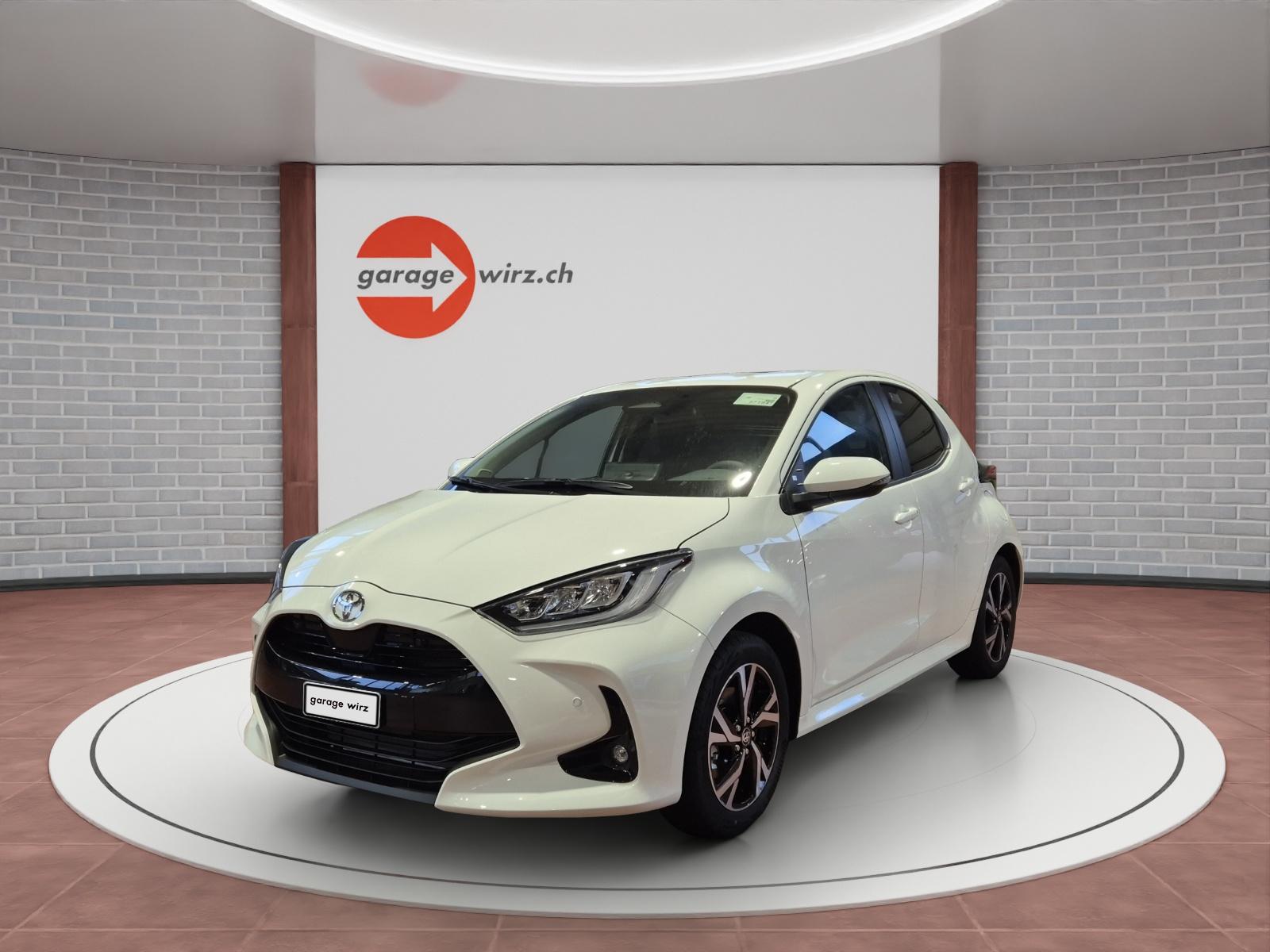 TOYOTA Yaris 1.5 VVT-i HSD Trend-image-0