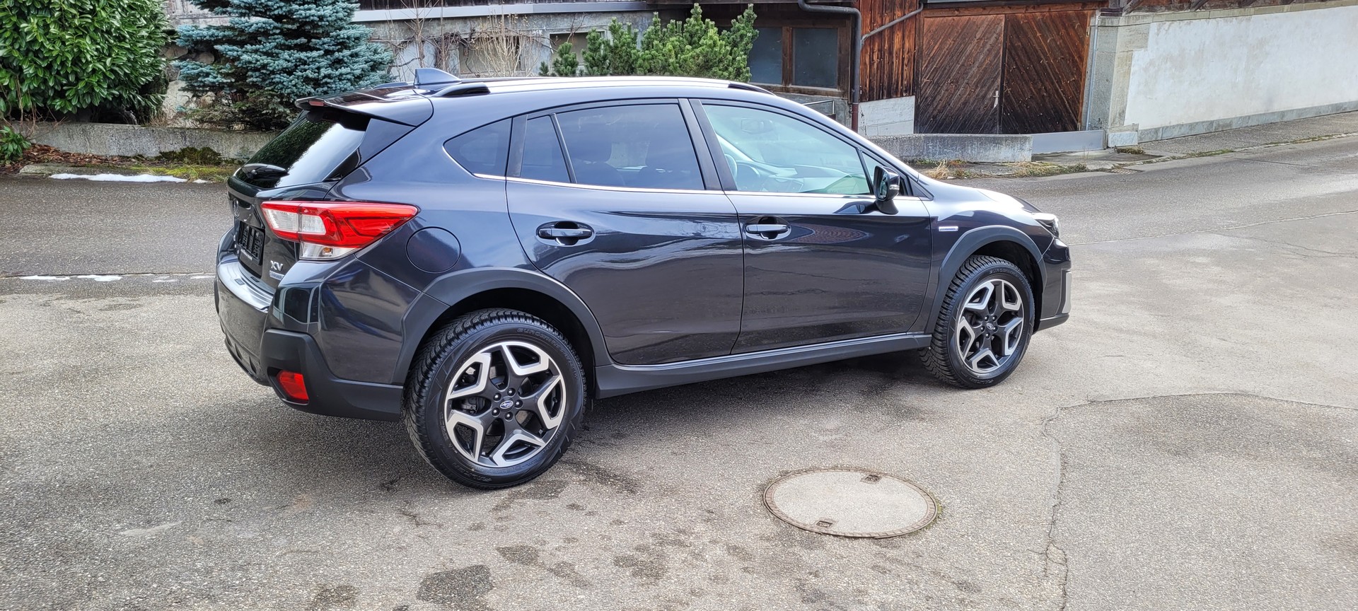 SUBARU XV 2.0 e-Boxer Luxury AWD Lineartronic-image-4