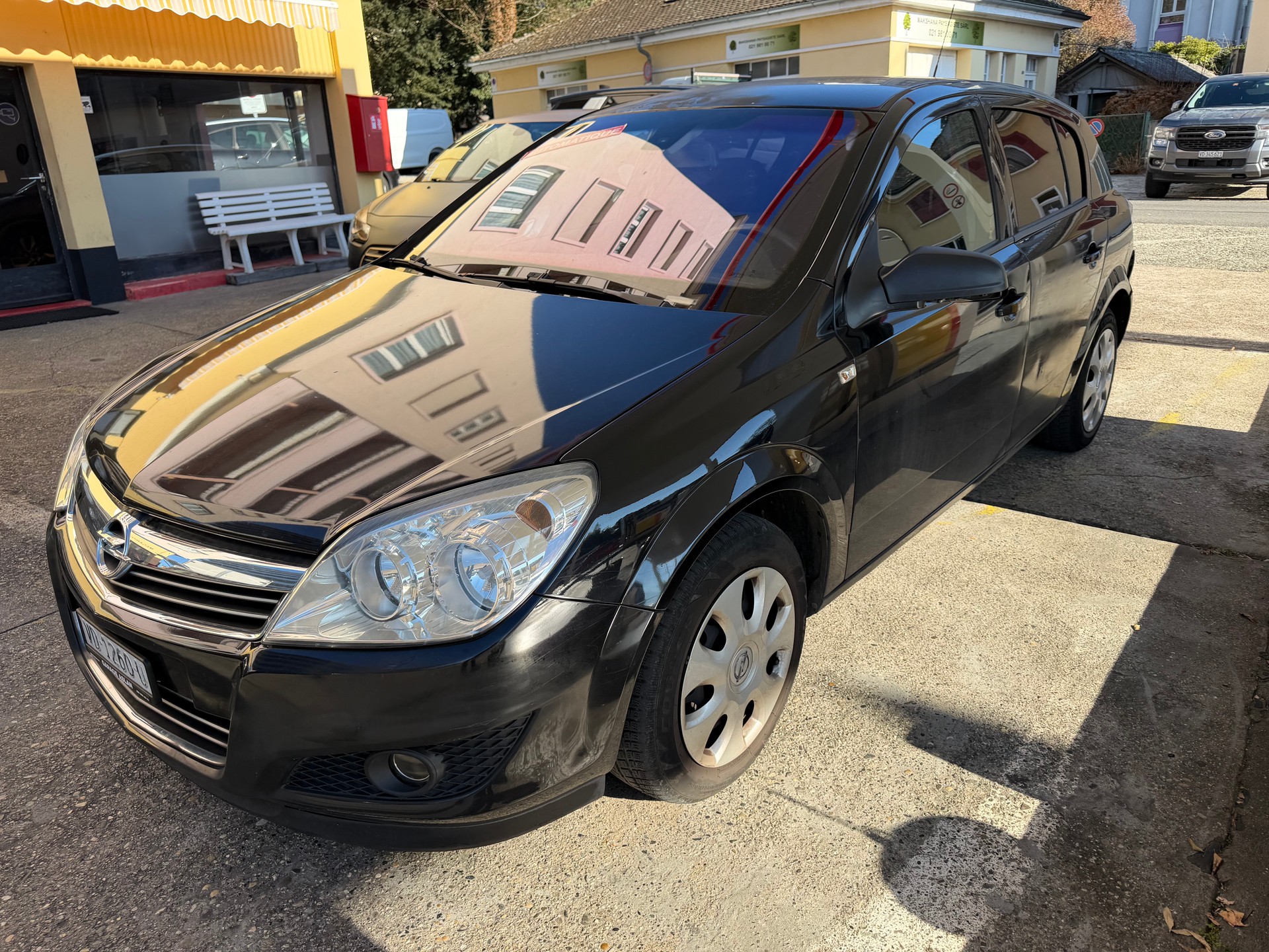 OPEL Astra 1.8i 16V Diamond Automatic-image-2