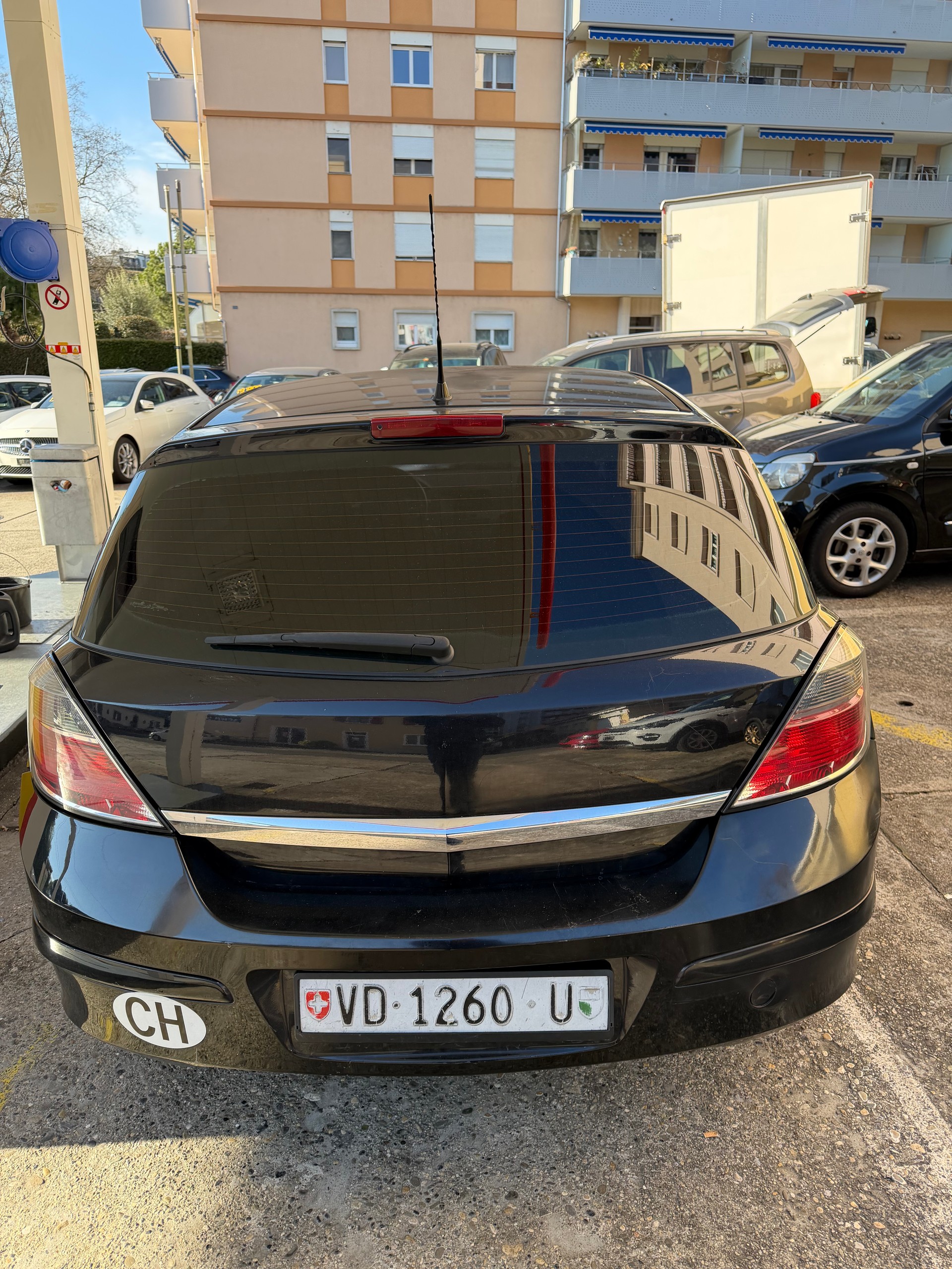 OPEL Astra 1.8i 16V Diamond Automatic-image-4