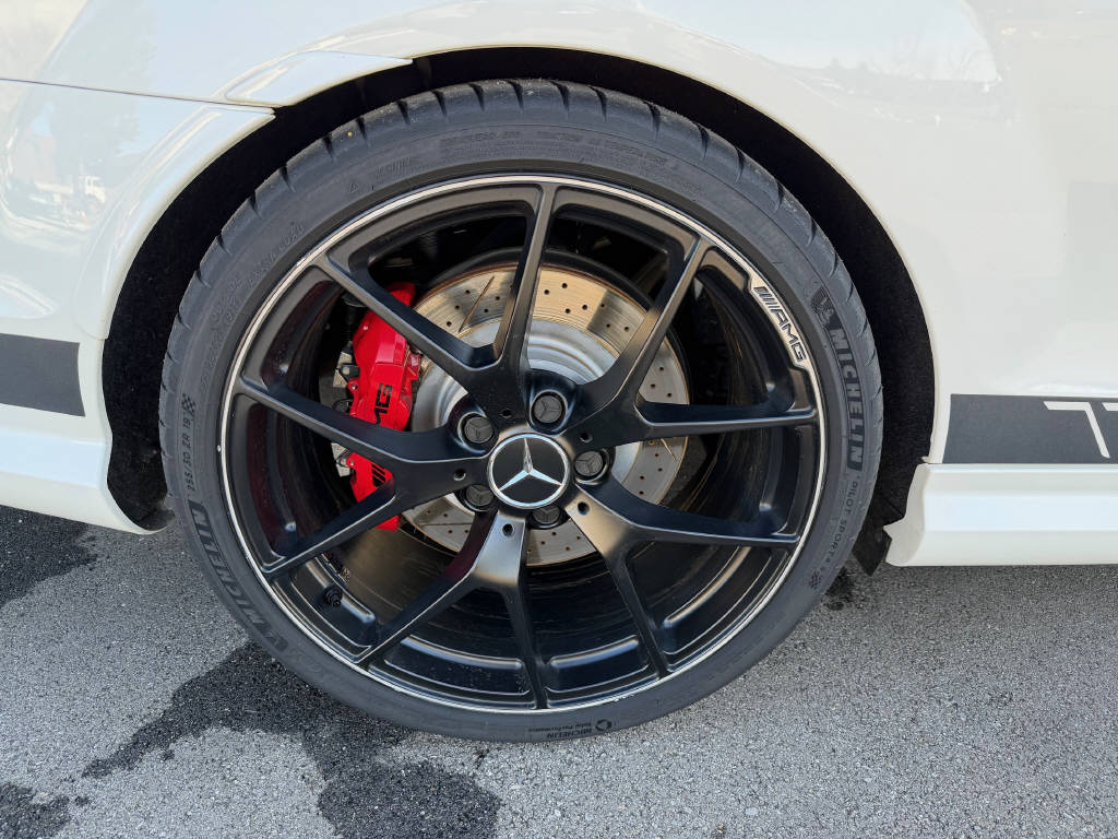 MERCEDES-BENZ C 63 V8 AMG Coupé - 507 Edition-image-8