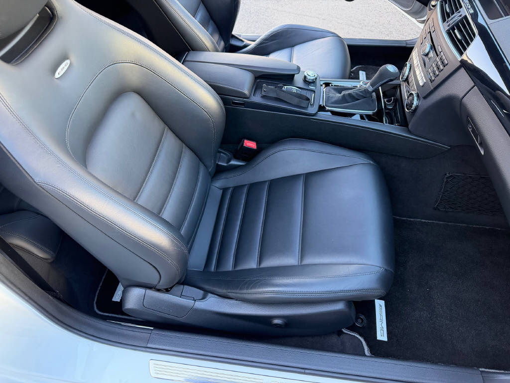 MERCEDES-BENZ C 63 V8 AMG Coupé - 507 Edition-image-23