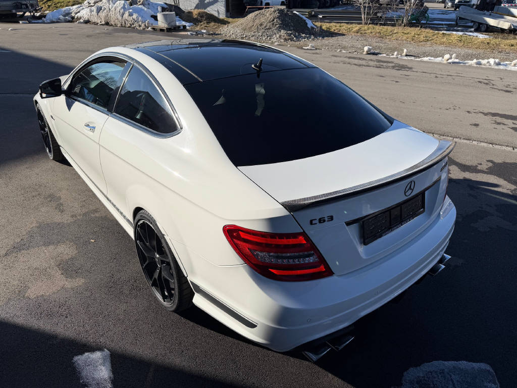 MERCEDES-BENZ C 63 V8 AMG Coupé - 507 Edition-image-4