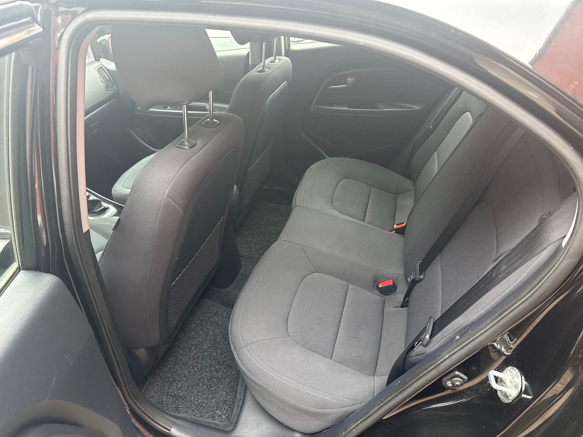 KIA Rio 1.4 CVVT Style-image-8