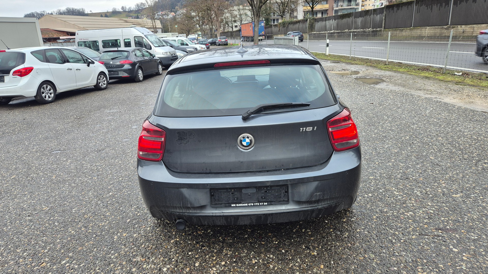 BMW 118i Sport Line Steptronic-image-6