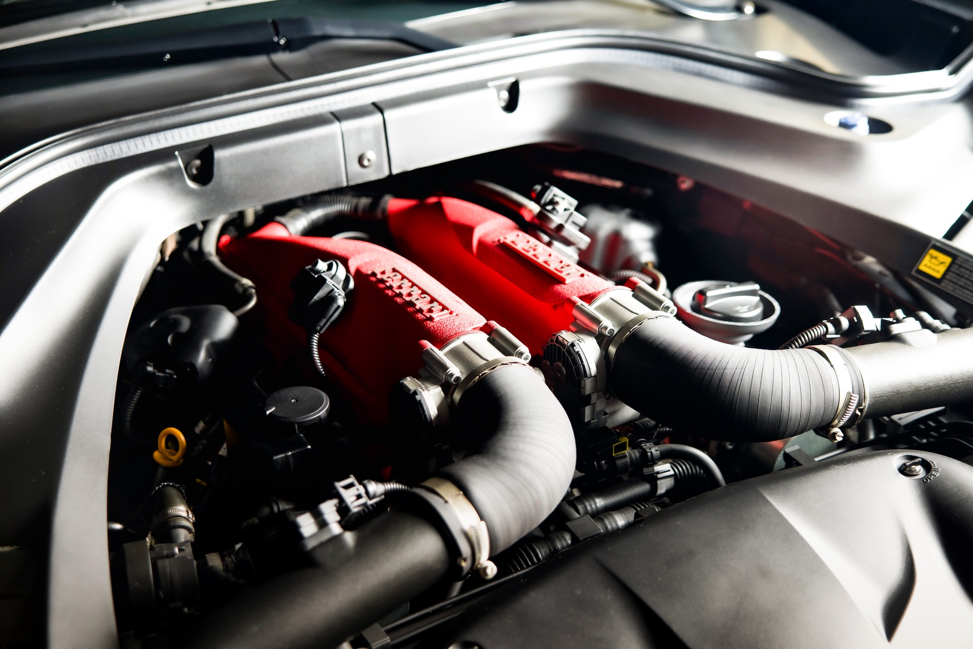 FERRARI California 3.9 V8 T-image-21
