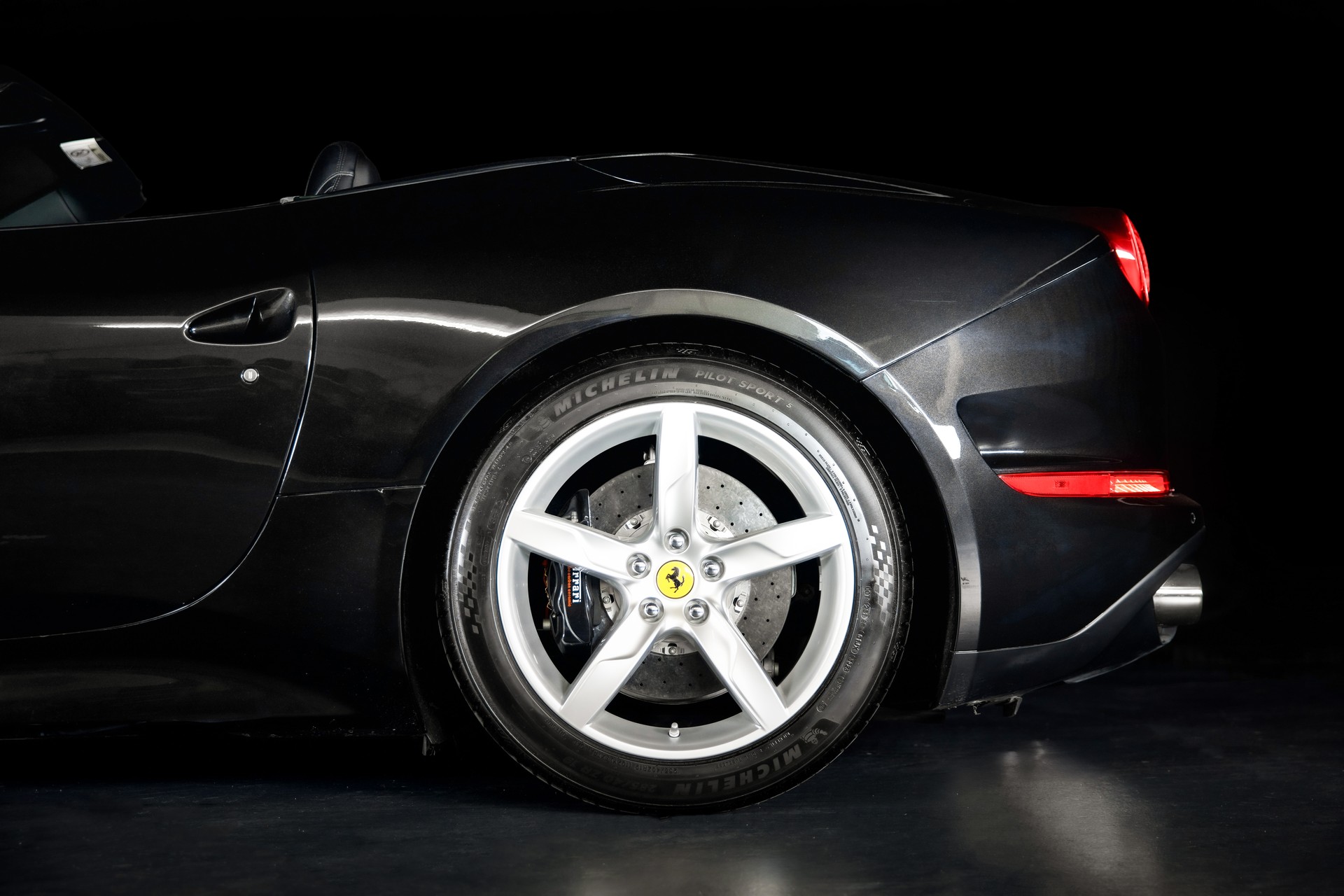 FERRARI California 3.9 V8 T-image-6