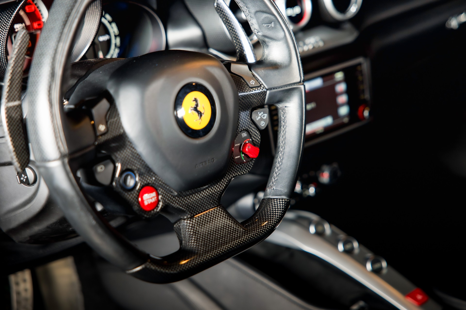 FERRARI California 3.9 V8 T-image-18