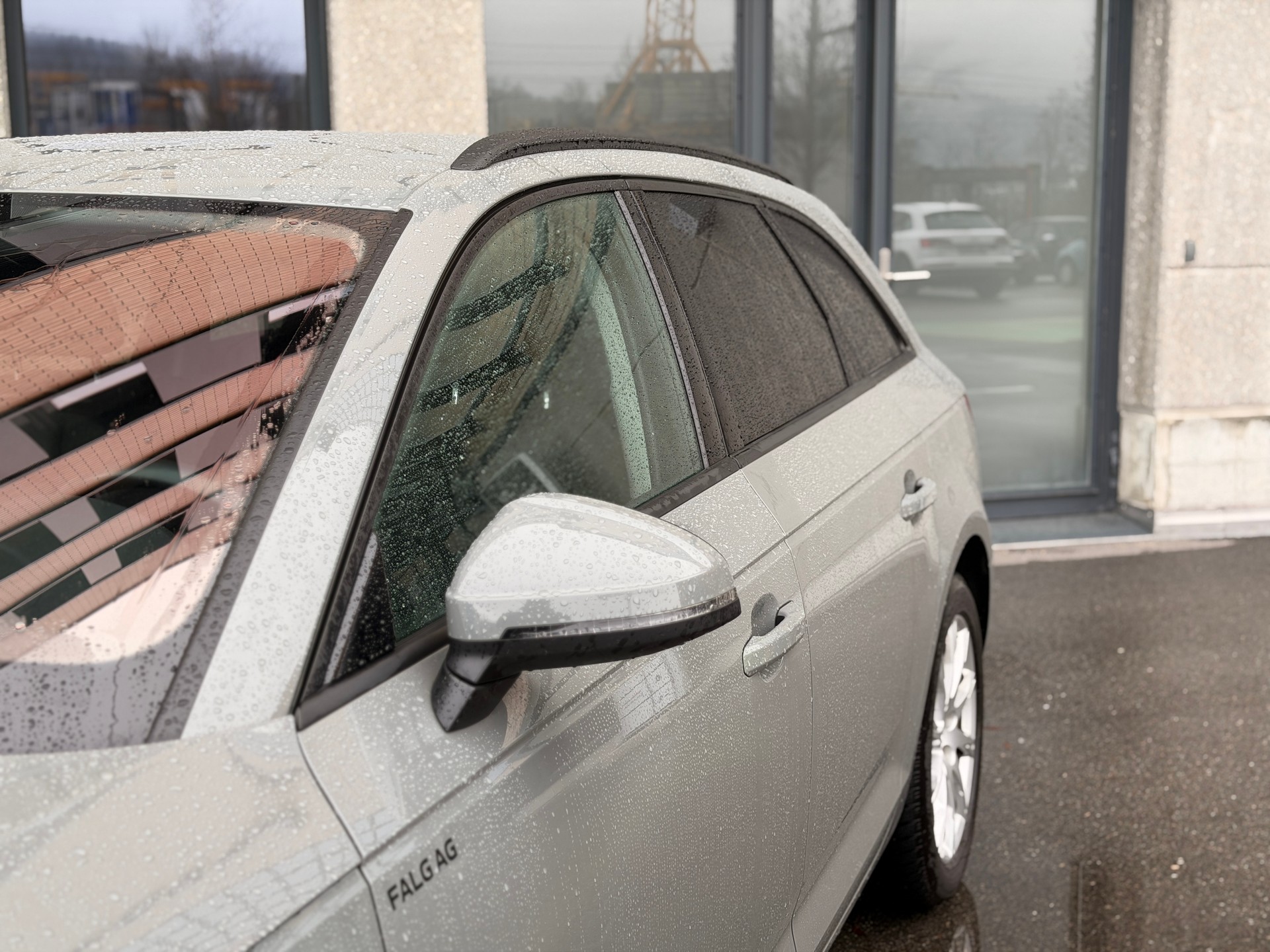 AUDI A4 Avant 2.0 TDI Sport quattro S-tronic-image-9